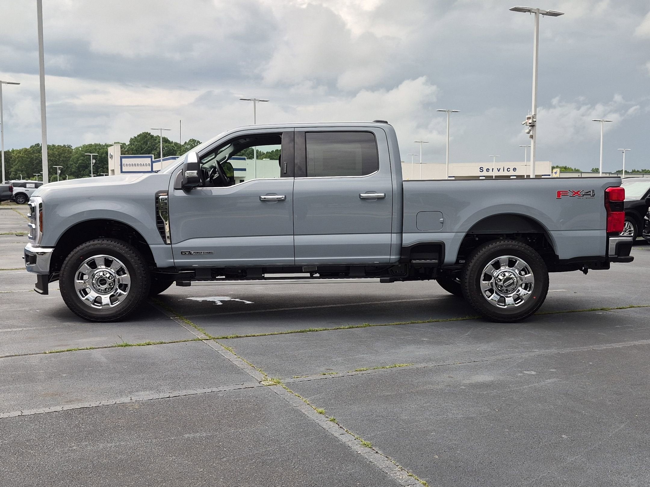 2026 Ford Super Duty F-350 SRW LARIAT