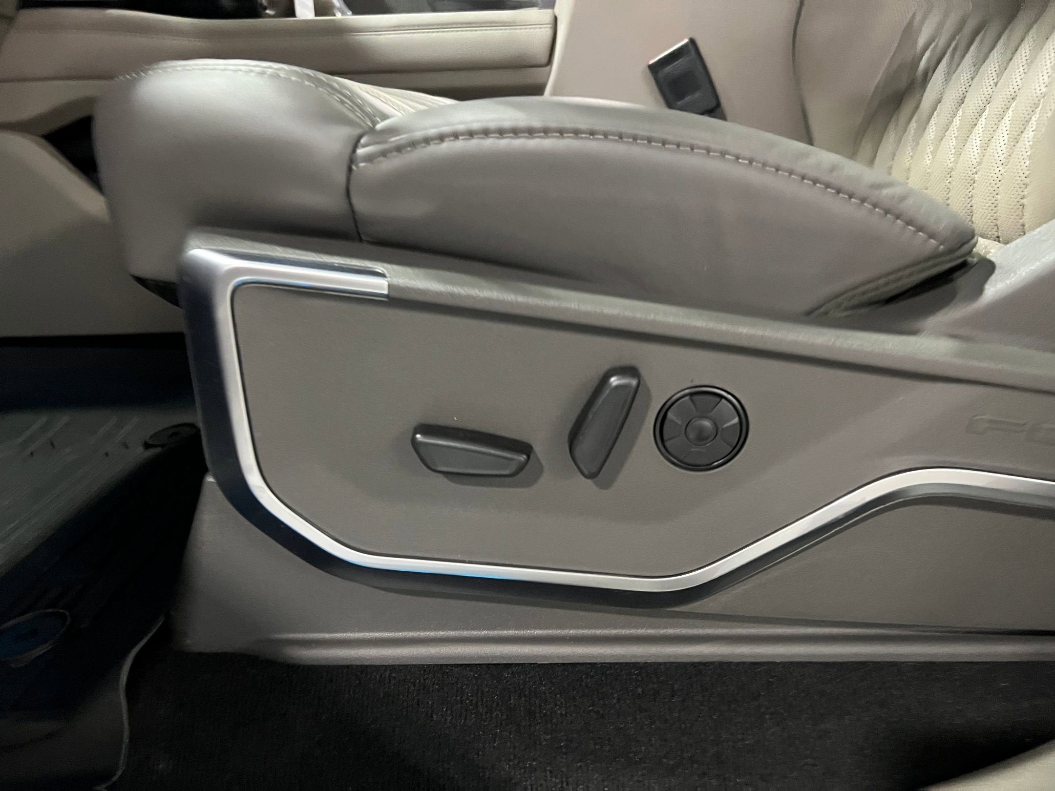 2026 Ford Super Duty F-450 DRW Platinum