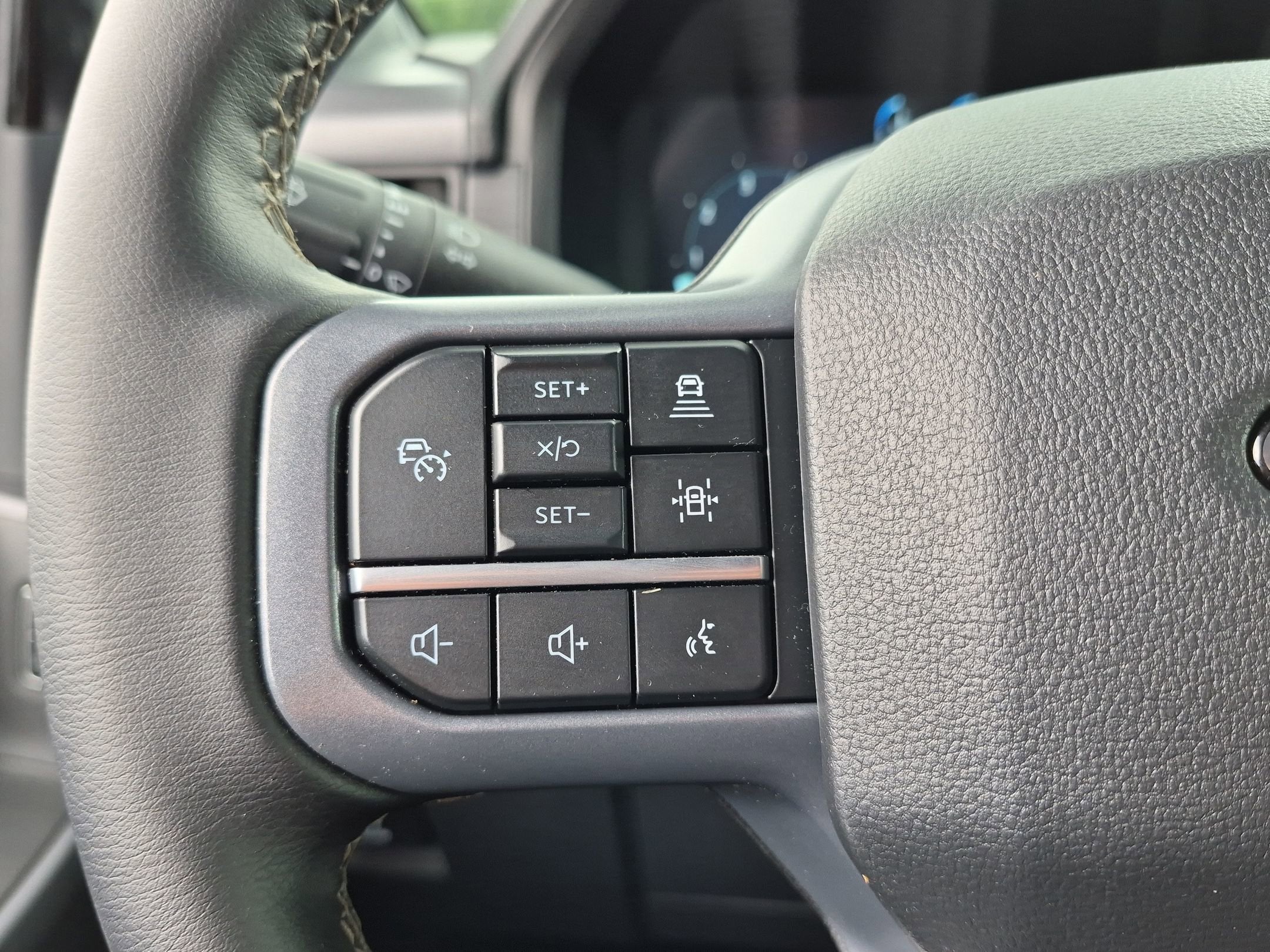 2026 Ford F-150 XLT - Crossroads Courtesy Demo