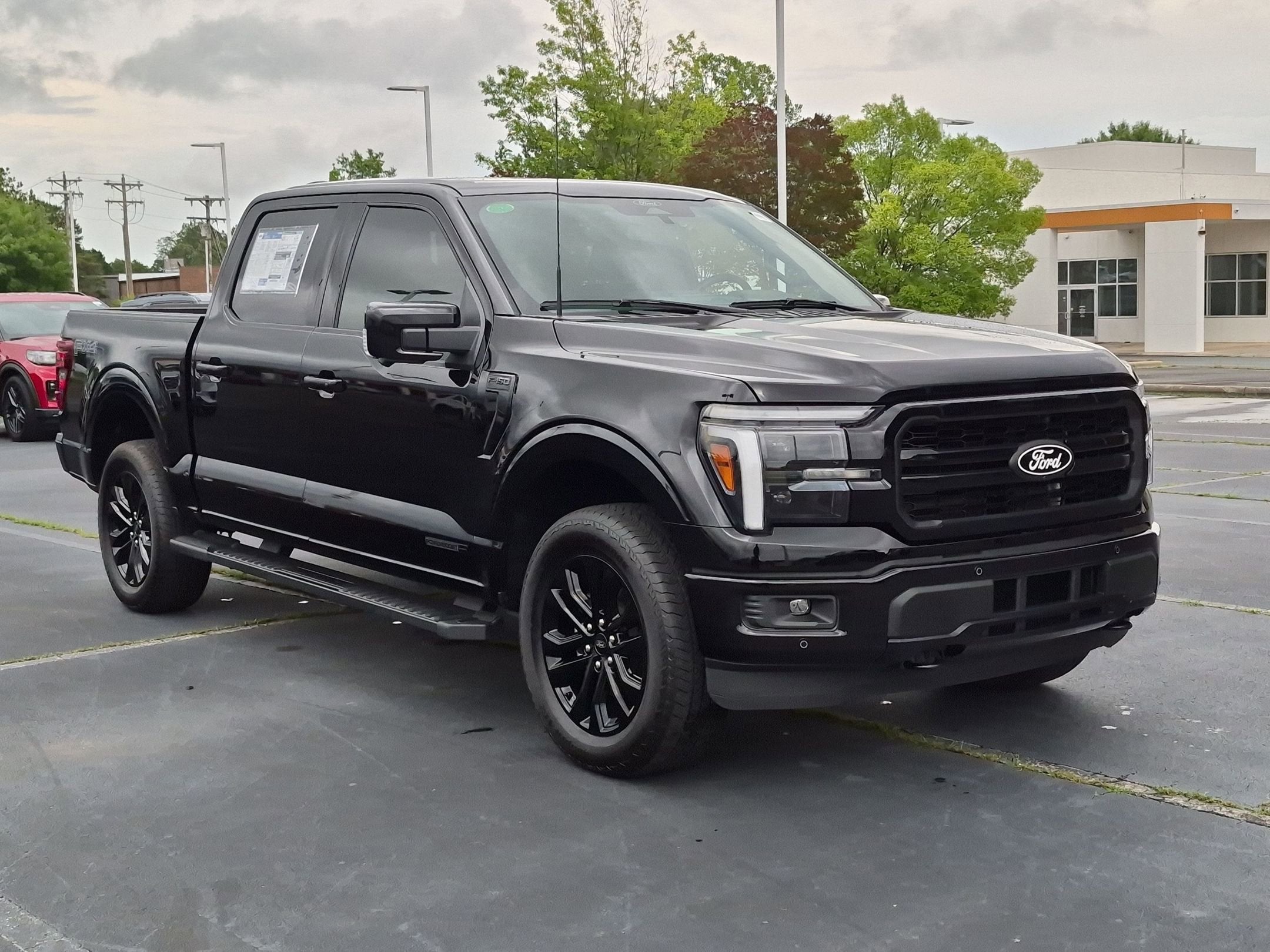 2026 Ford F-150 LARIAT - Crossroads Courtesy Demo