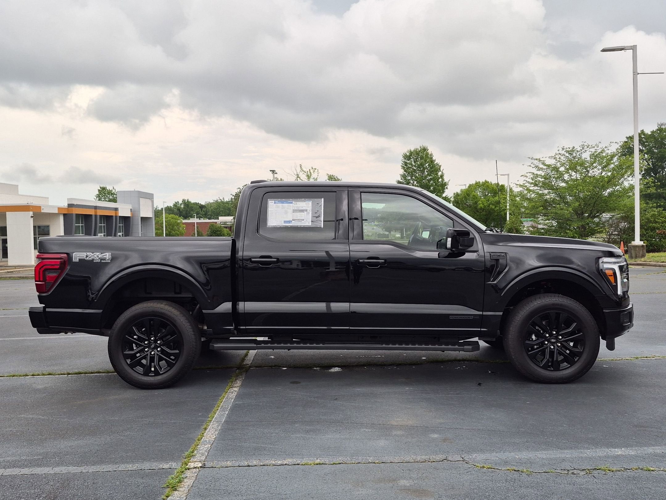 2026 Ford F-150 LARIAT - Crossroads Courtesy Demo