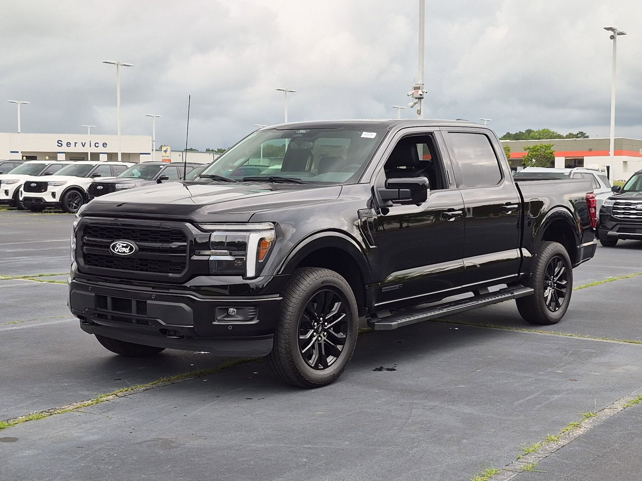 2026 Ford F-150 LARIAT - Crossroads Courtesy Demo