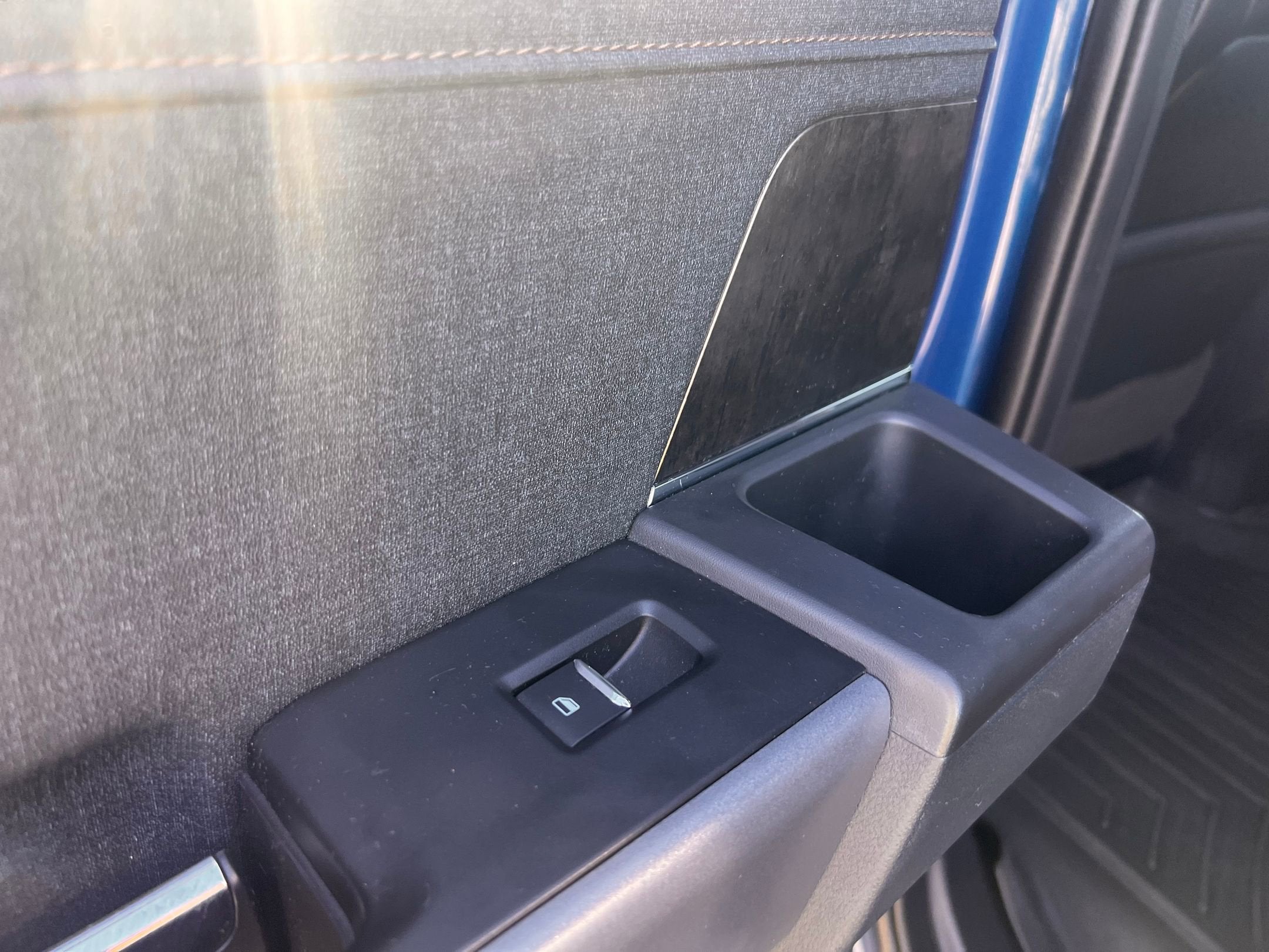 2022 Ford F-150 Lightning LARIAT