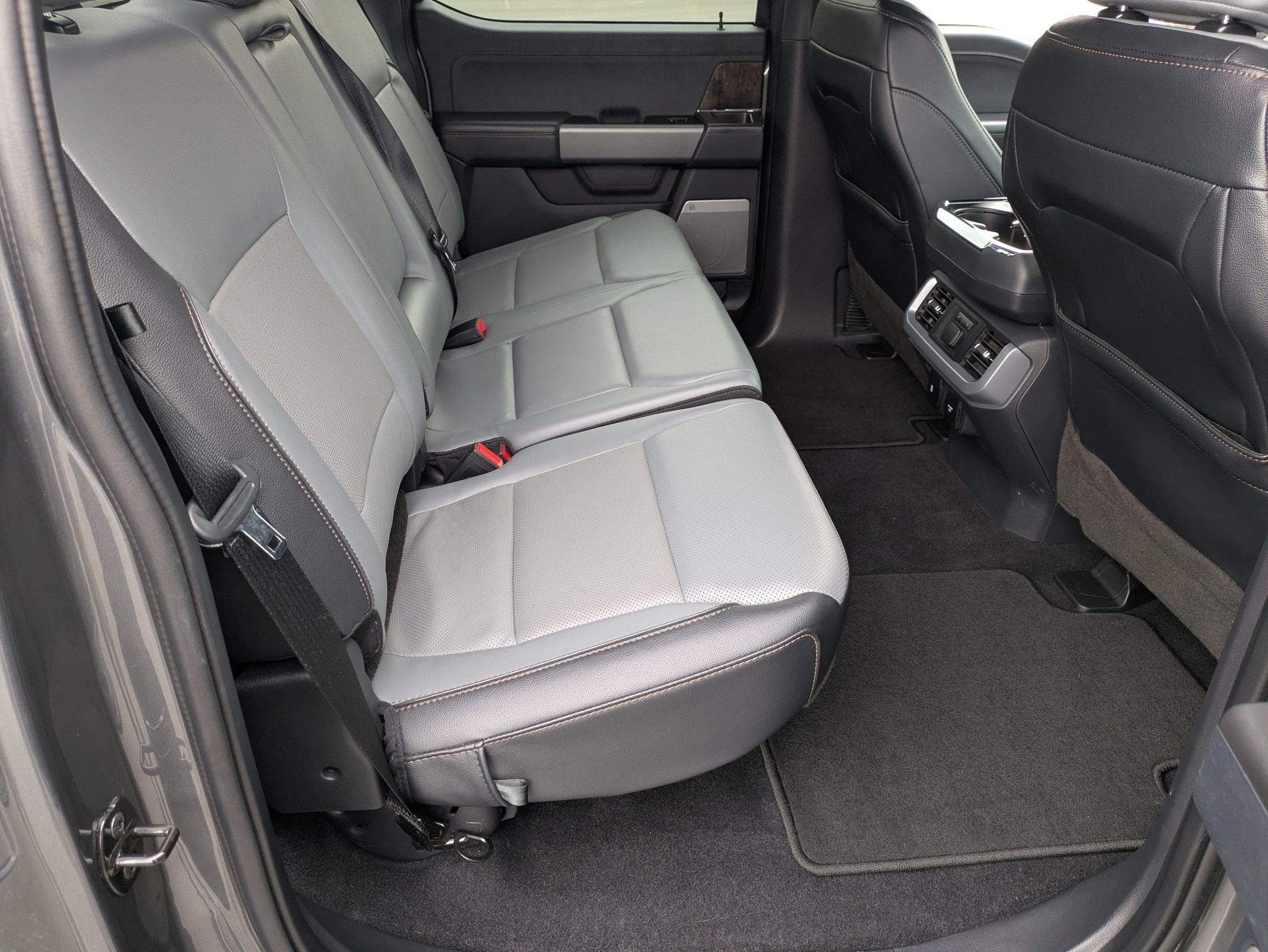 2023 Ford F-150 Lightning LARIAT