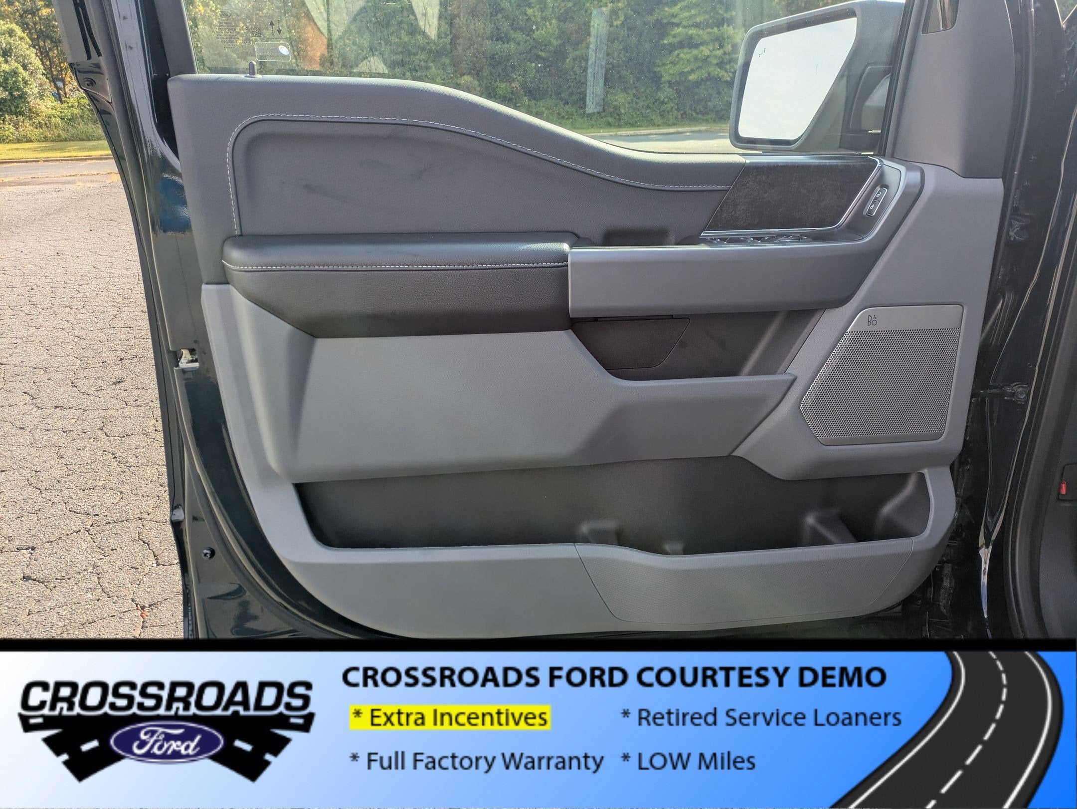 2025 Ford F-150 Lightning Flash - Crossroads Courtesy Demo