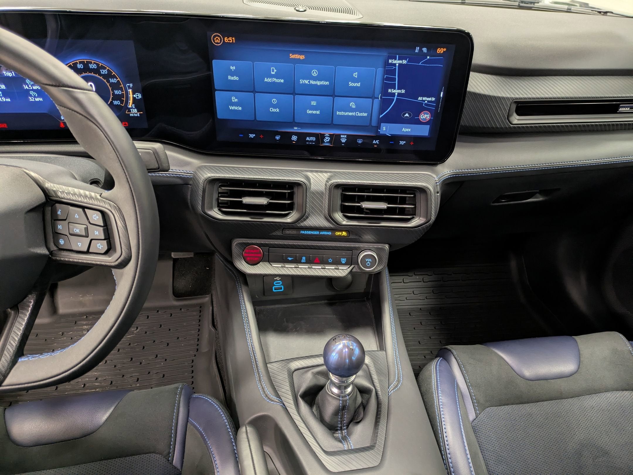 2025 Ford Mustang Dark Horse