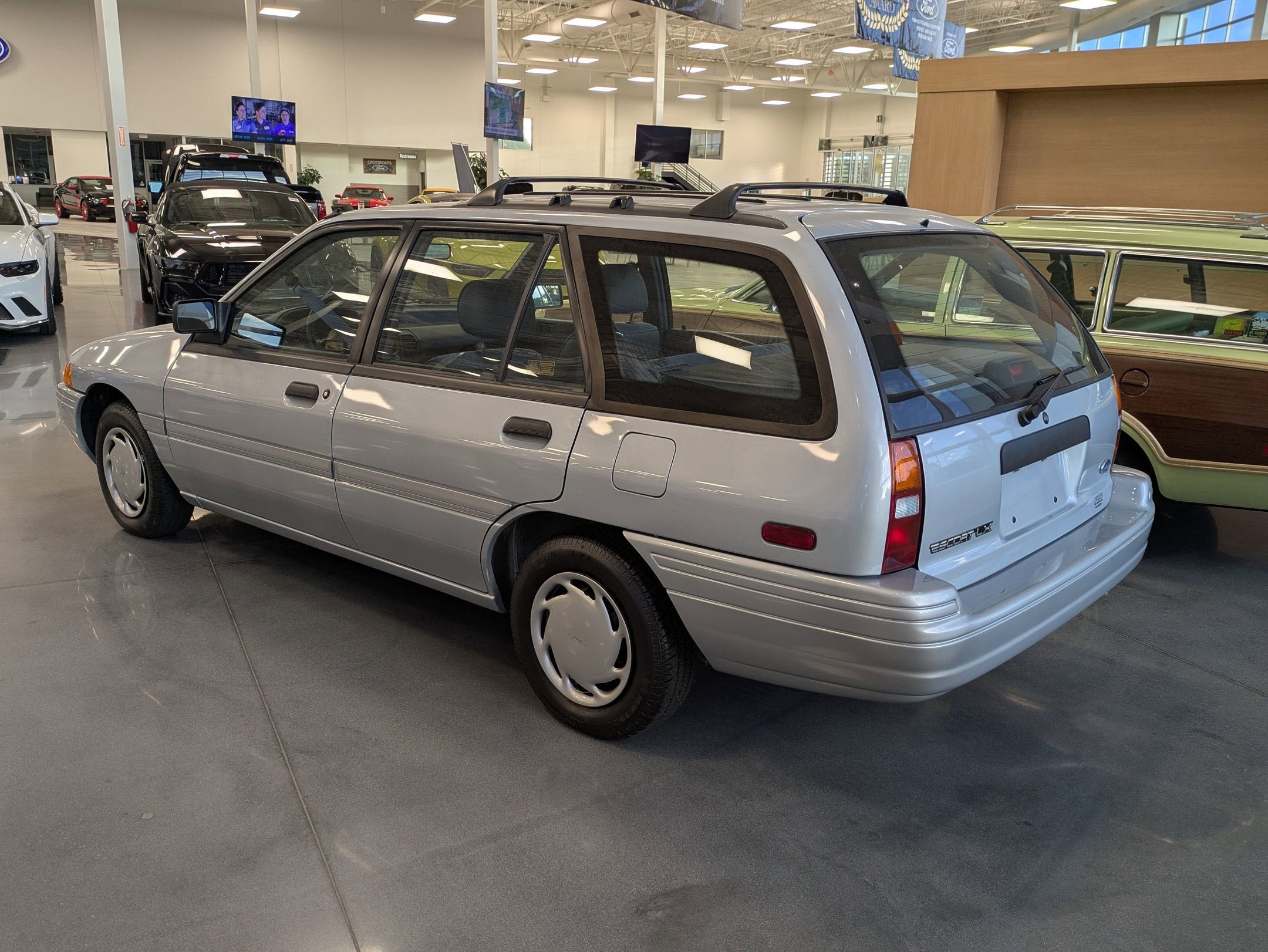 1993 Ford Escort LX
