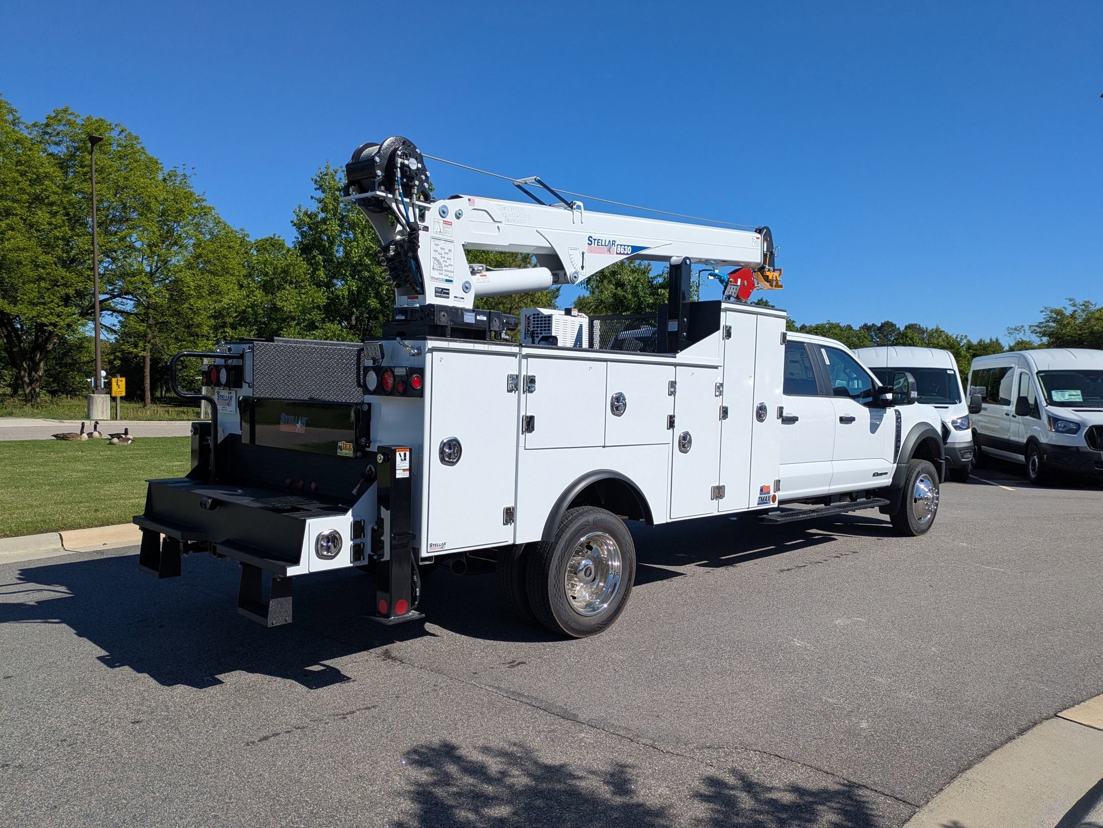 2026 Ford Super Duty F-550 DRW XL