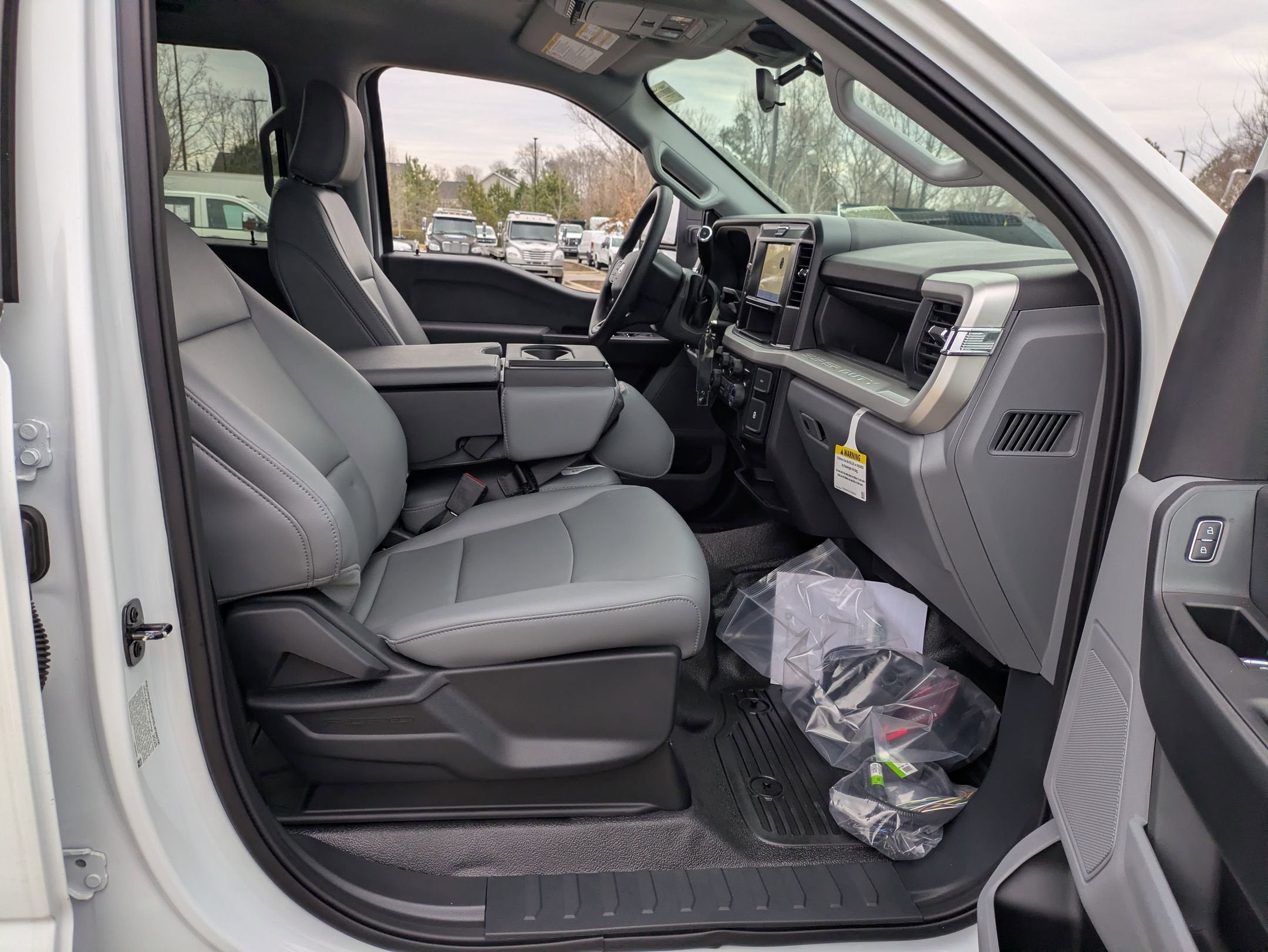 2025 Ford Super Duty F-350 SRW XL