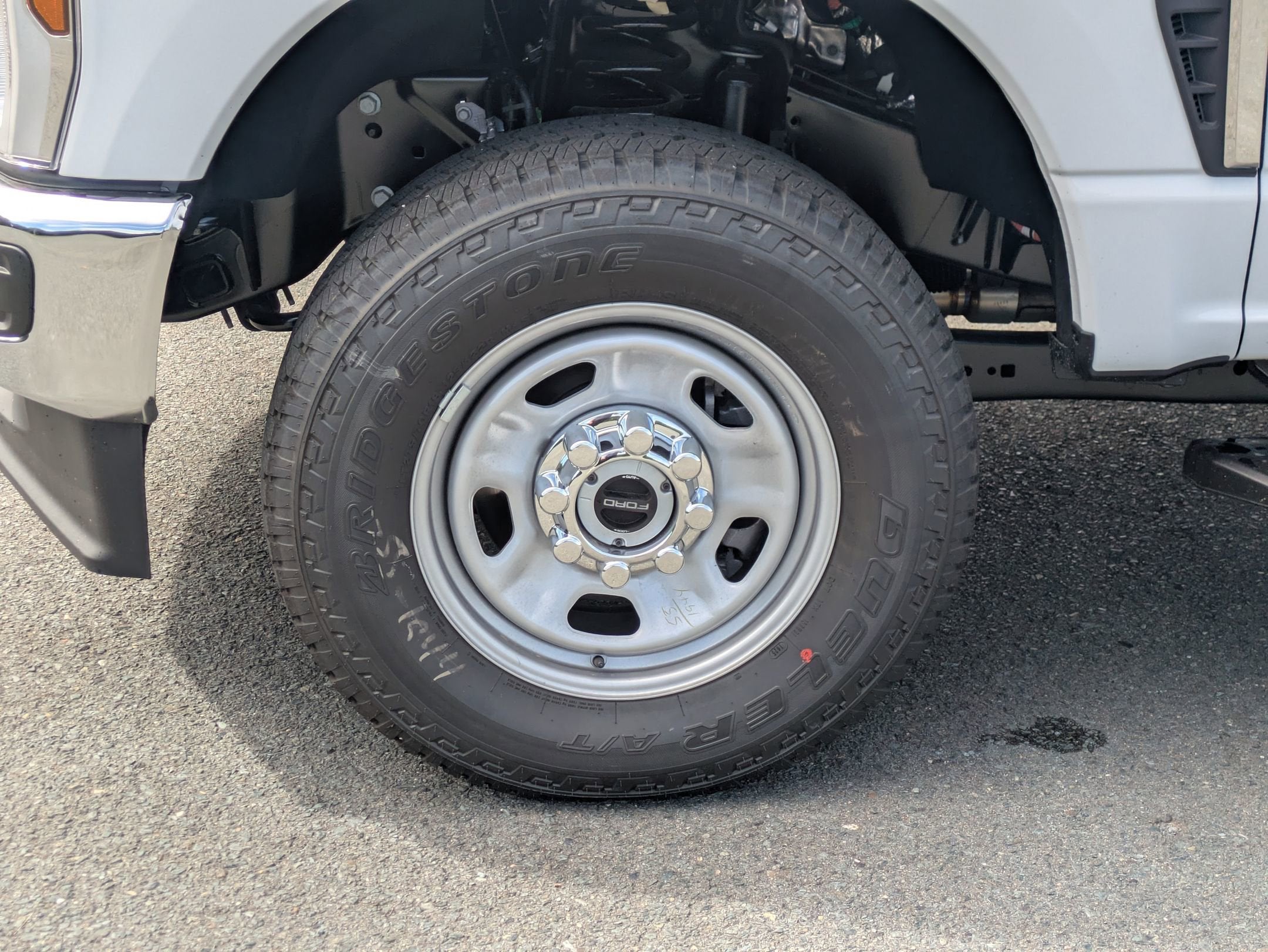 2025 Ford Super Duty F-350 SRW XL