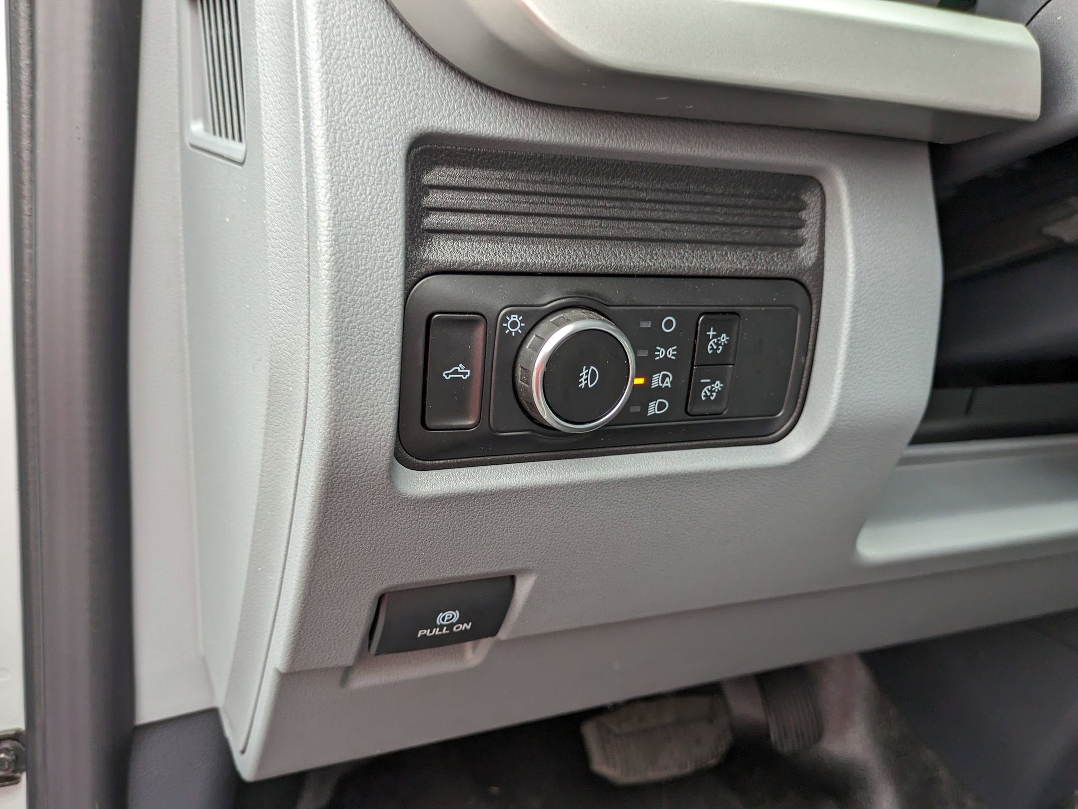 2025 Ford Super Duty F-350 SRW XL