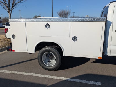 2026 Ford Super Duty F-350 DRW XL