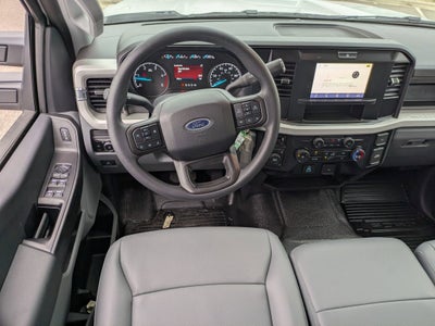 2026 Ford Super Duty F-350 DRW XL
