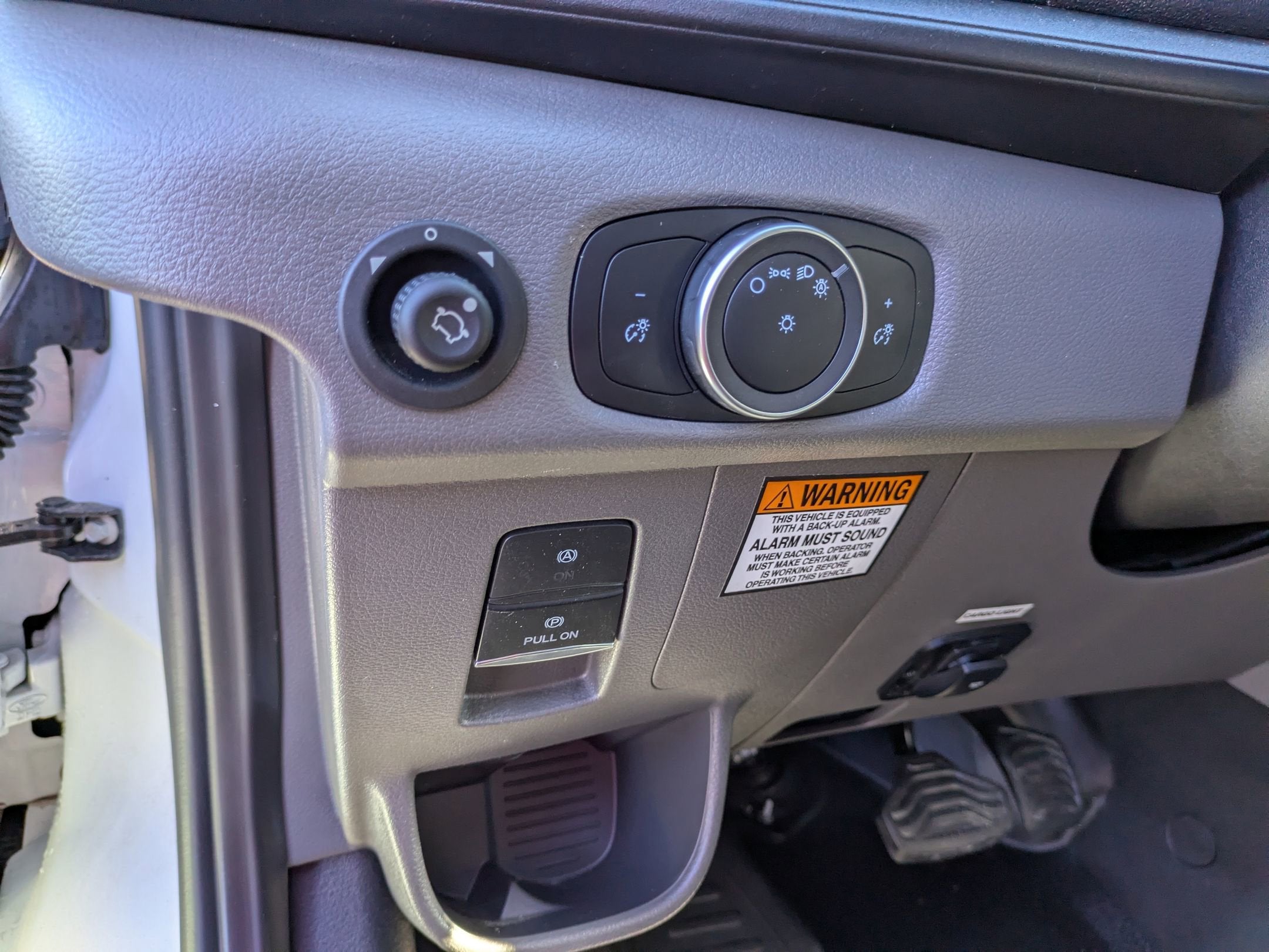 2025 Ford Transit Cutaway Base