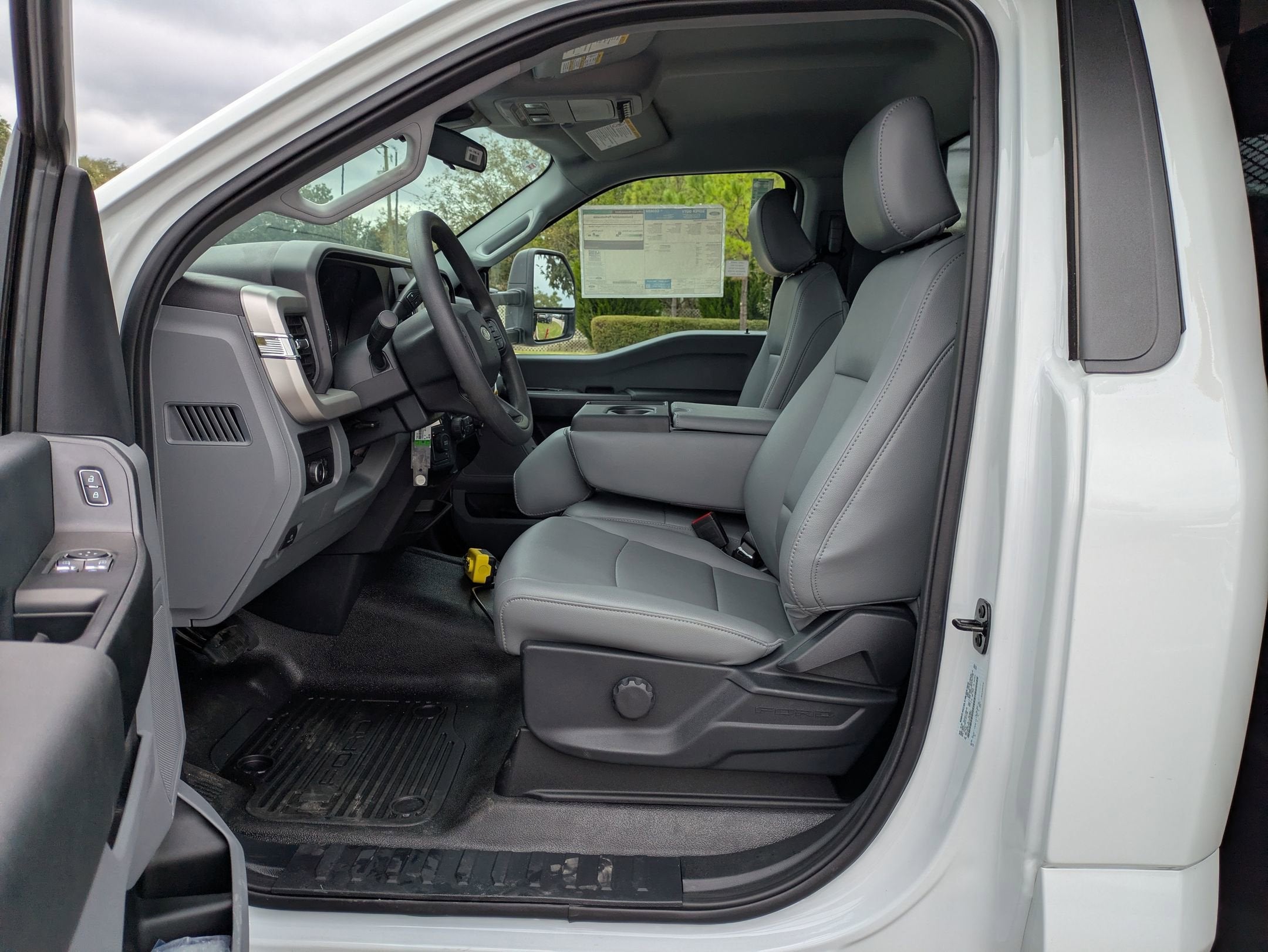 2026 Ford Super Duty F-350 DRW XL