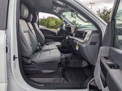 2025 Ford Super Duty F-550 DRW XL