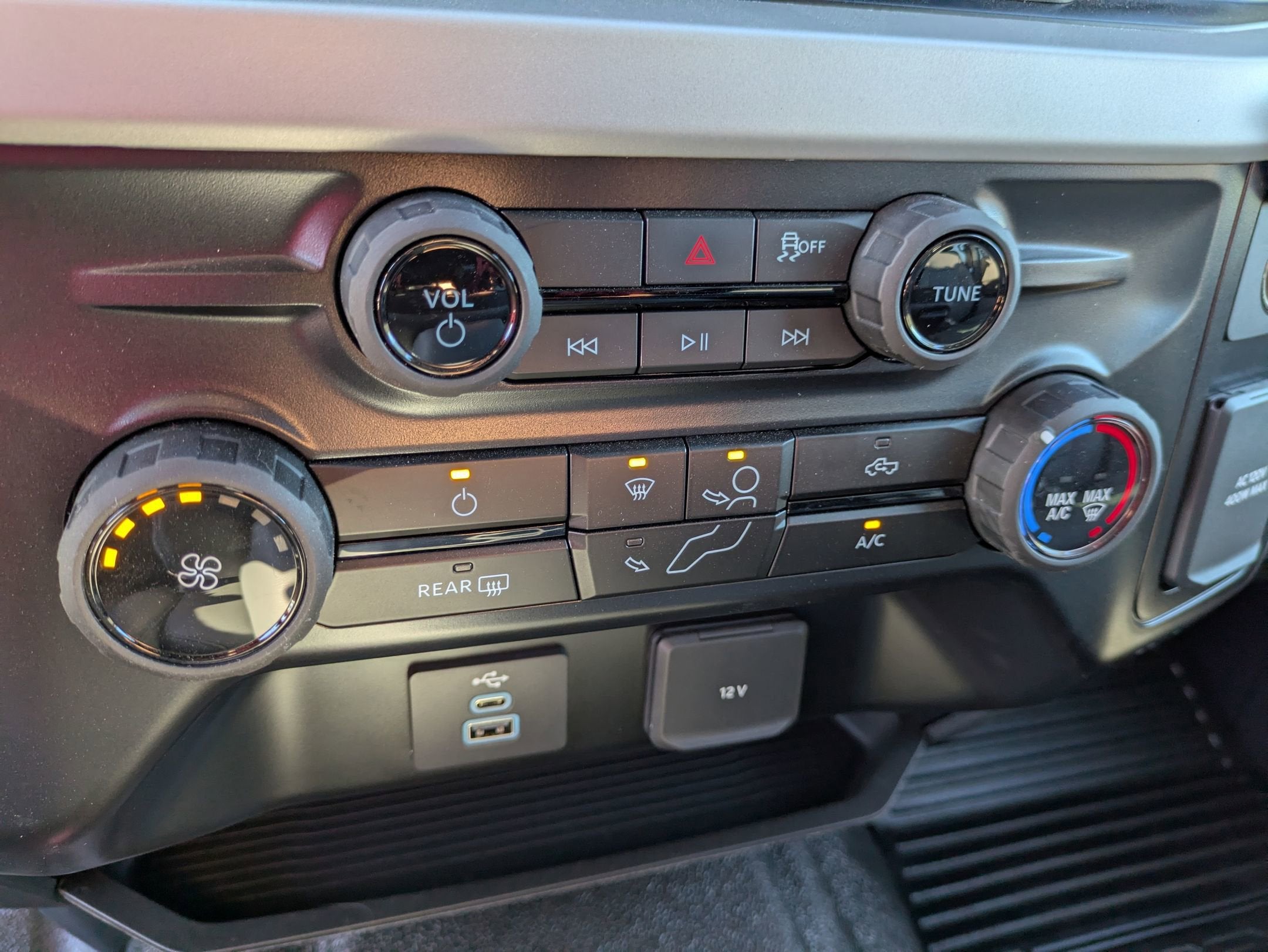 2025 Ford Super Duty F-550 DRW XL