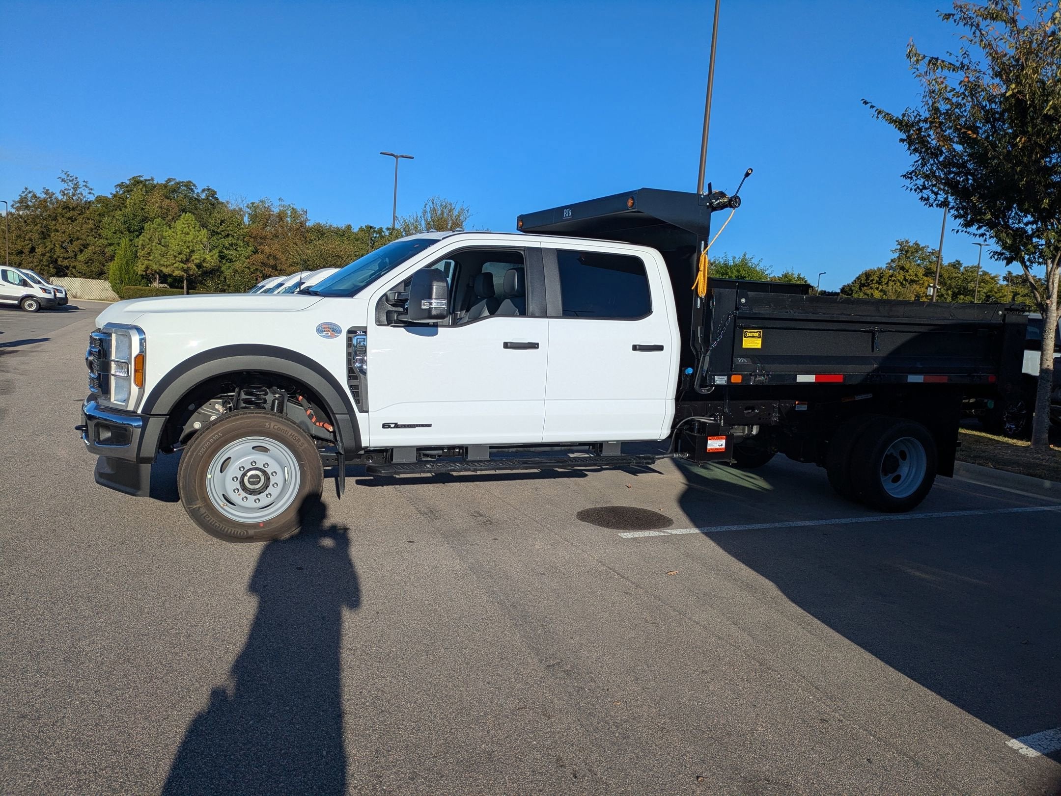 2025 Ford Super Duty F-550 DRW XL
