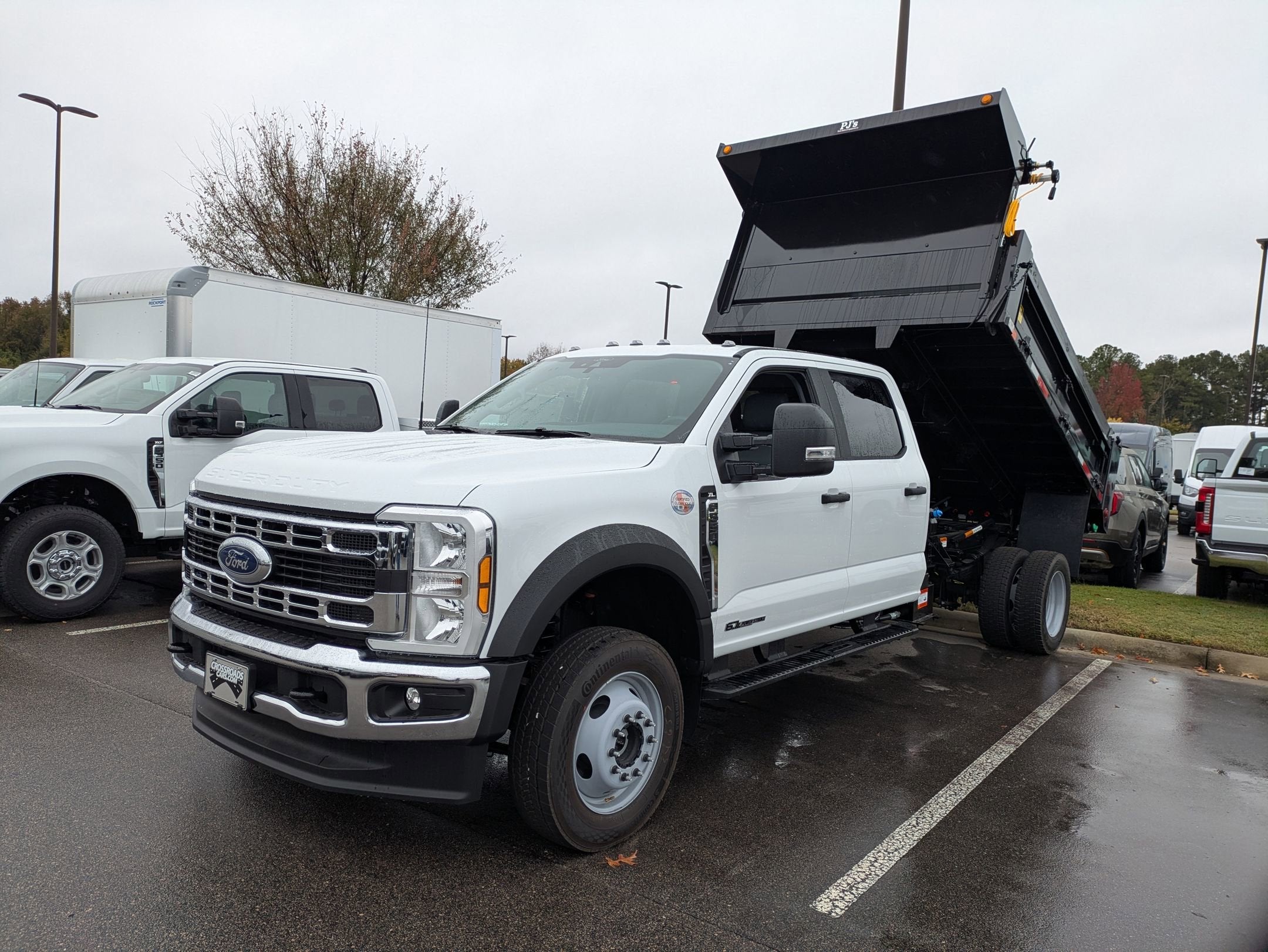 2025 Ford Super Duty F-550 DRW XL