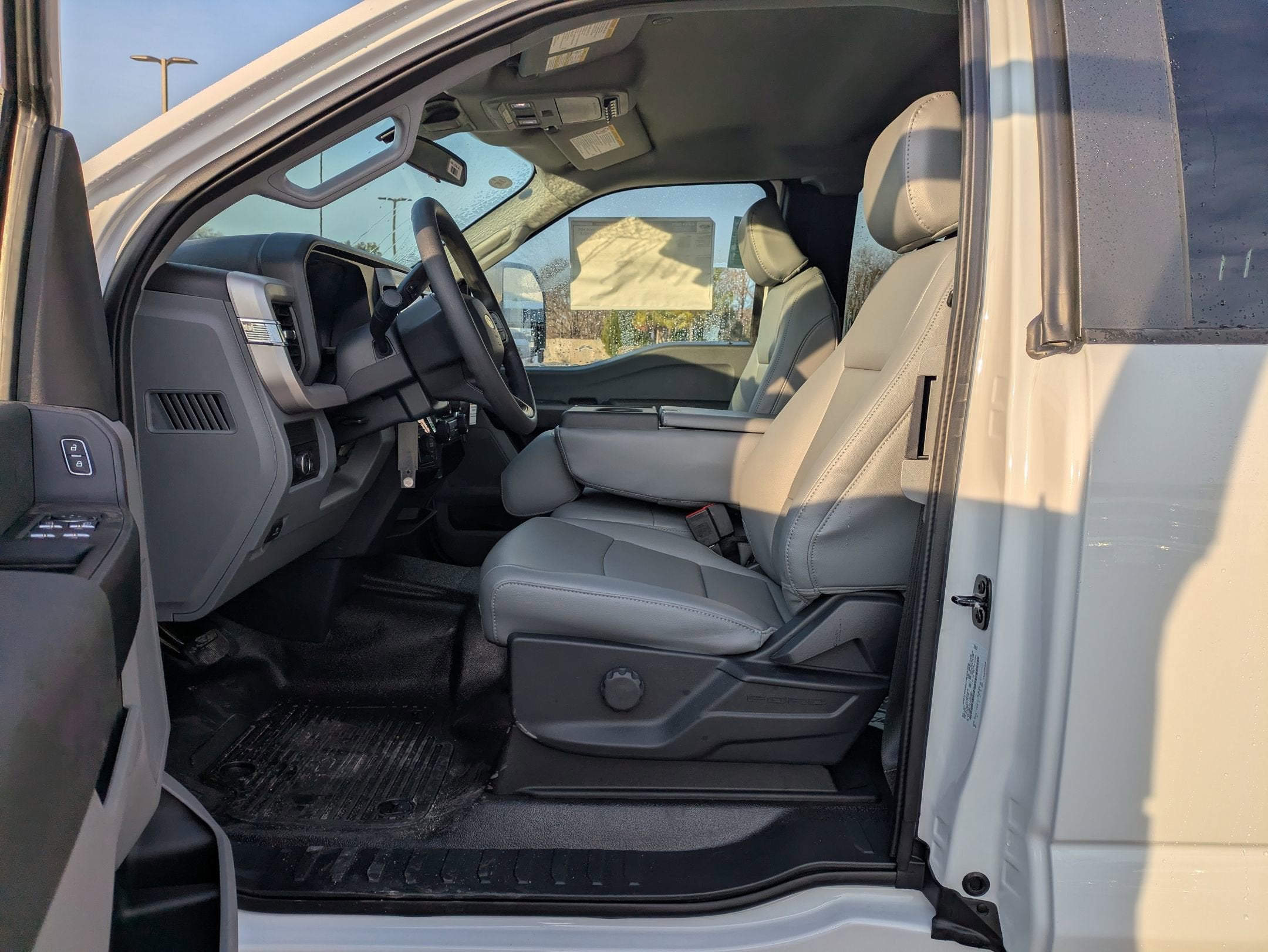 2026 Ford Super Duty F-550 DRW XL