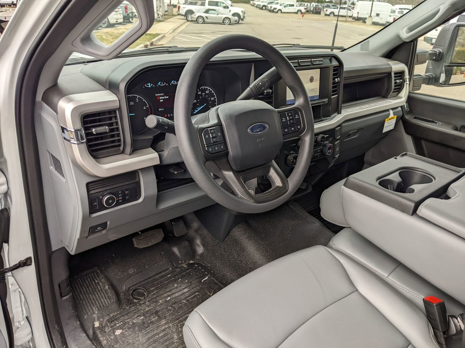 2024 Ford Super Duty F-550 DRW XL