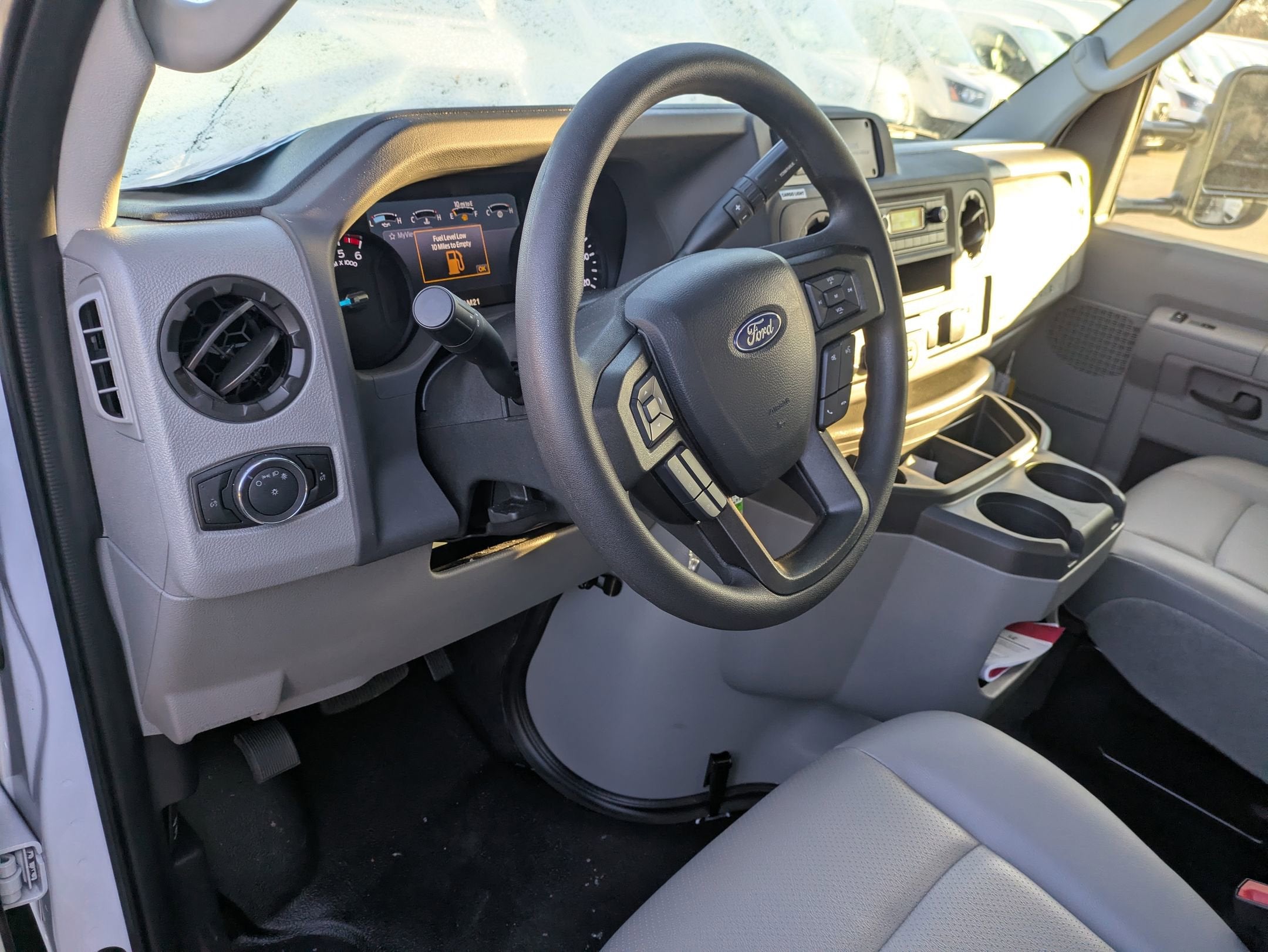 2026 Ford E-Series Cutaway Base