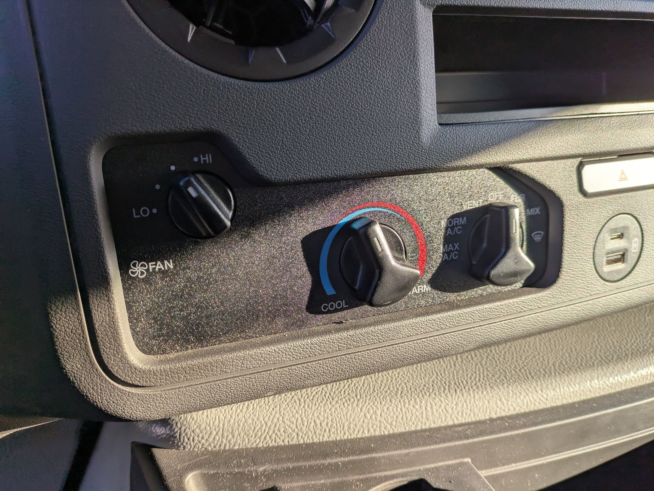 2026 Ford E-Series Cutaway Base