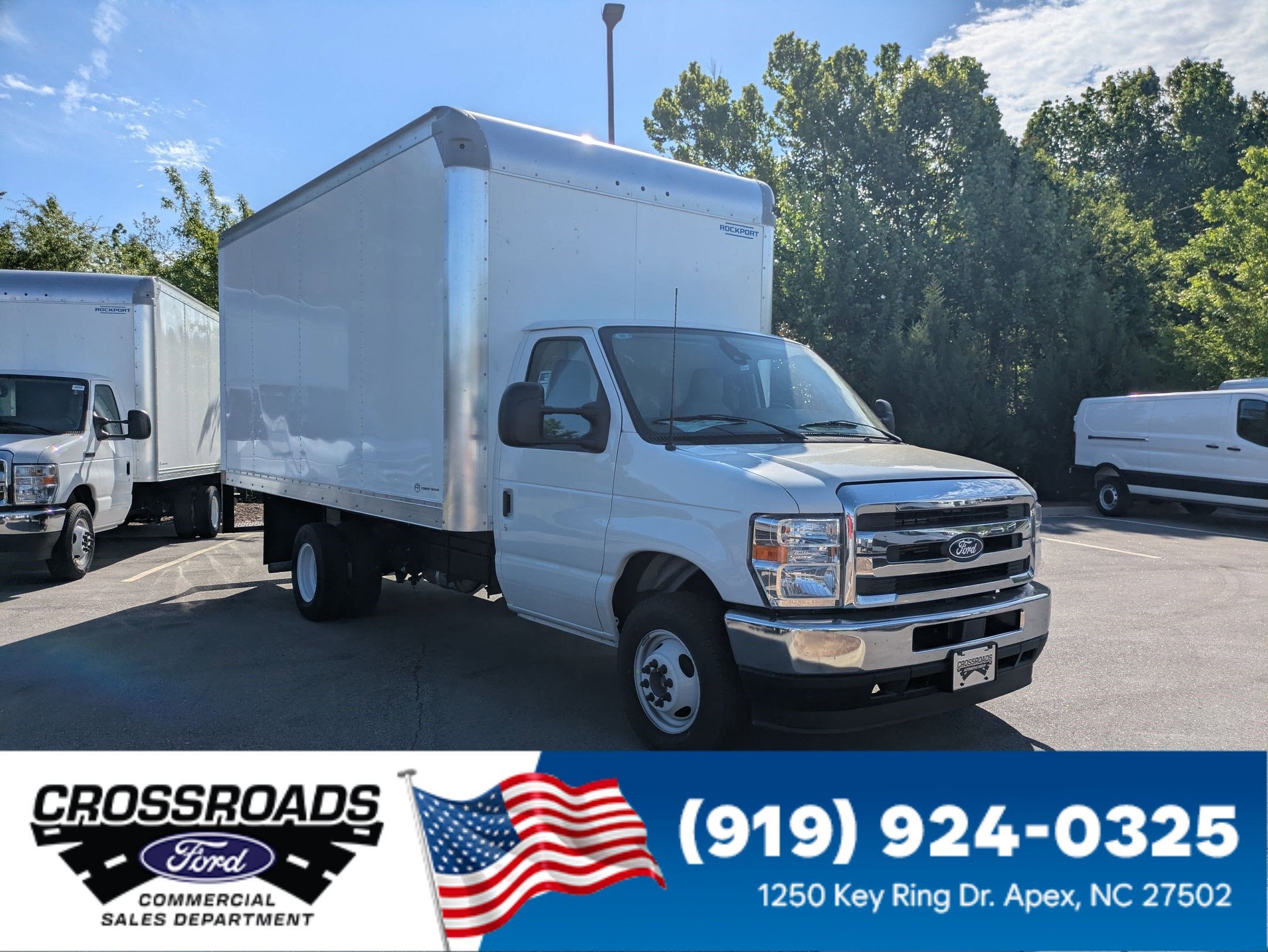 2027 Ford E-Series Cutaway Base