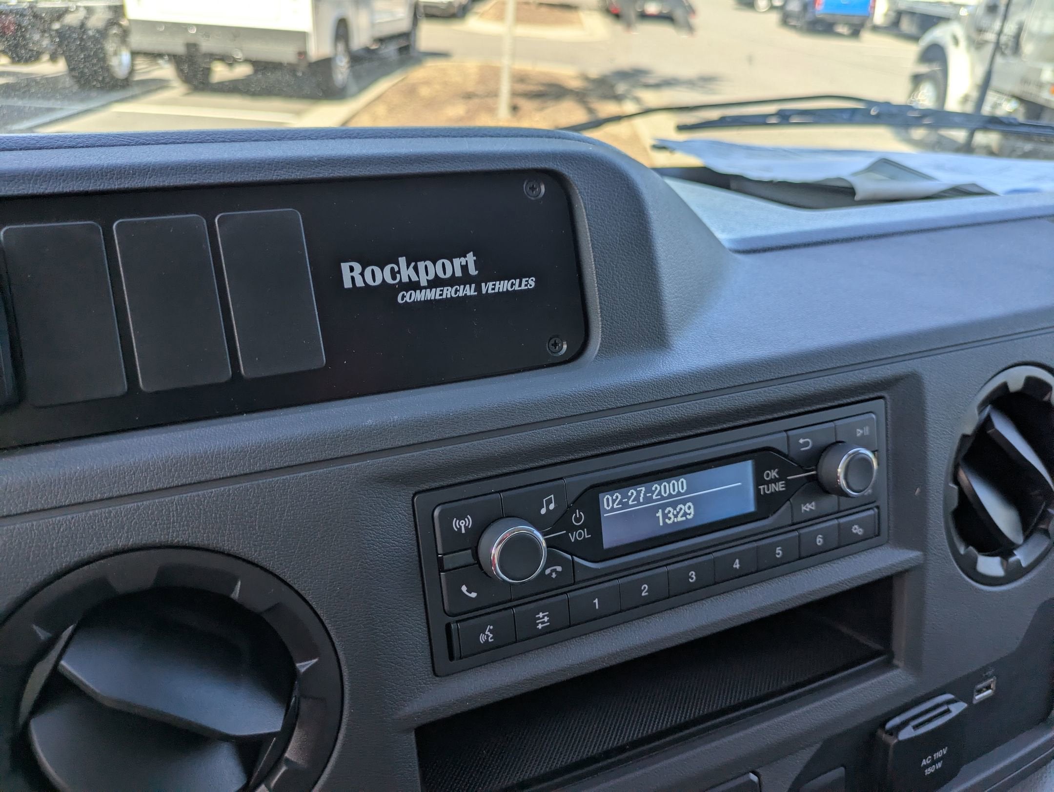 2027 Ford E-Series Cutaway Base