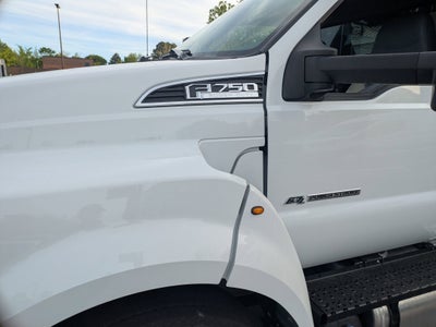 2027 Ford F-750SD Base