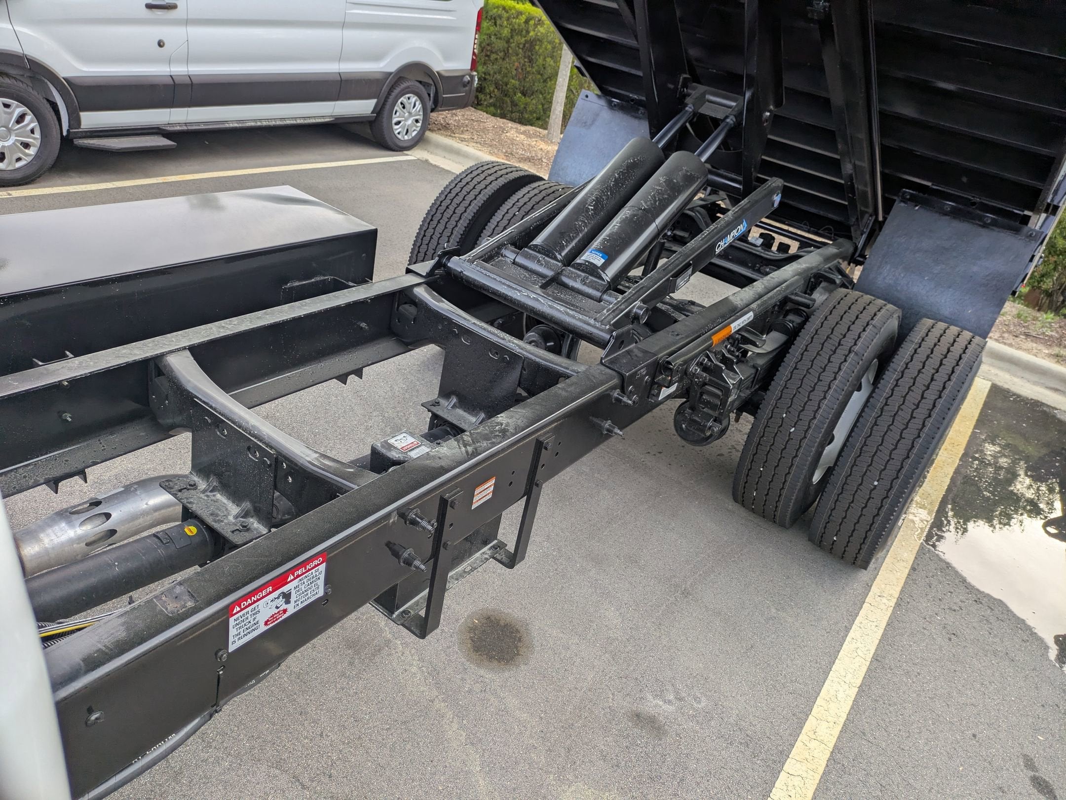 2027 Ford F-750SD Base