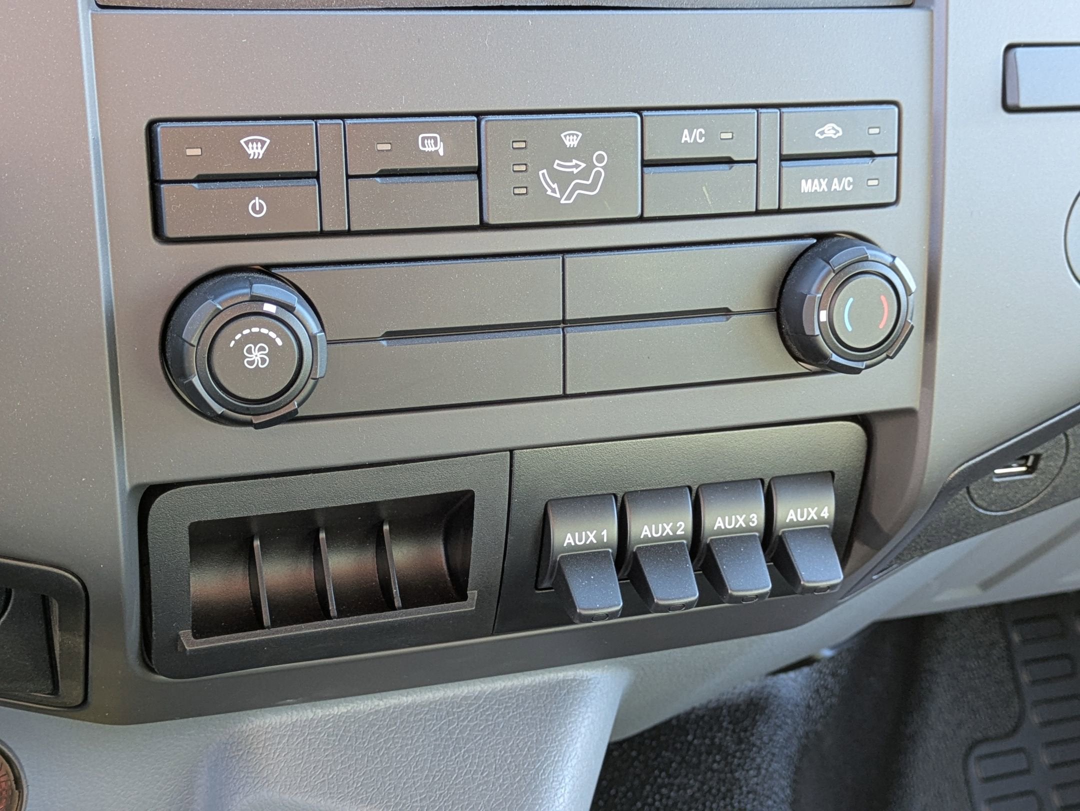 2026 Ford F-750SD Base