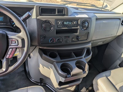 2024 Ford E-Series Cutaway Base