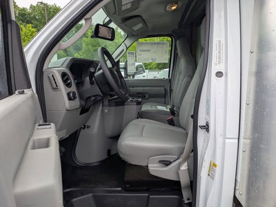 2027 Ford E-Series Cutaway Base