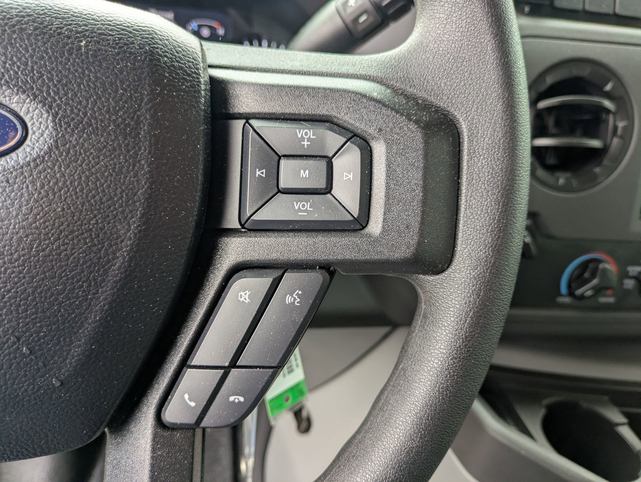2027 Ford E-Series Cutaway Base