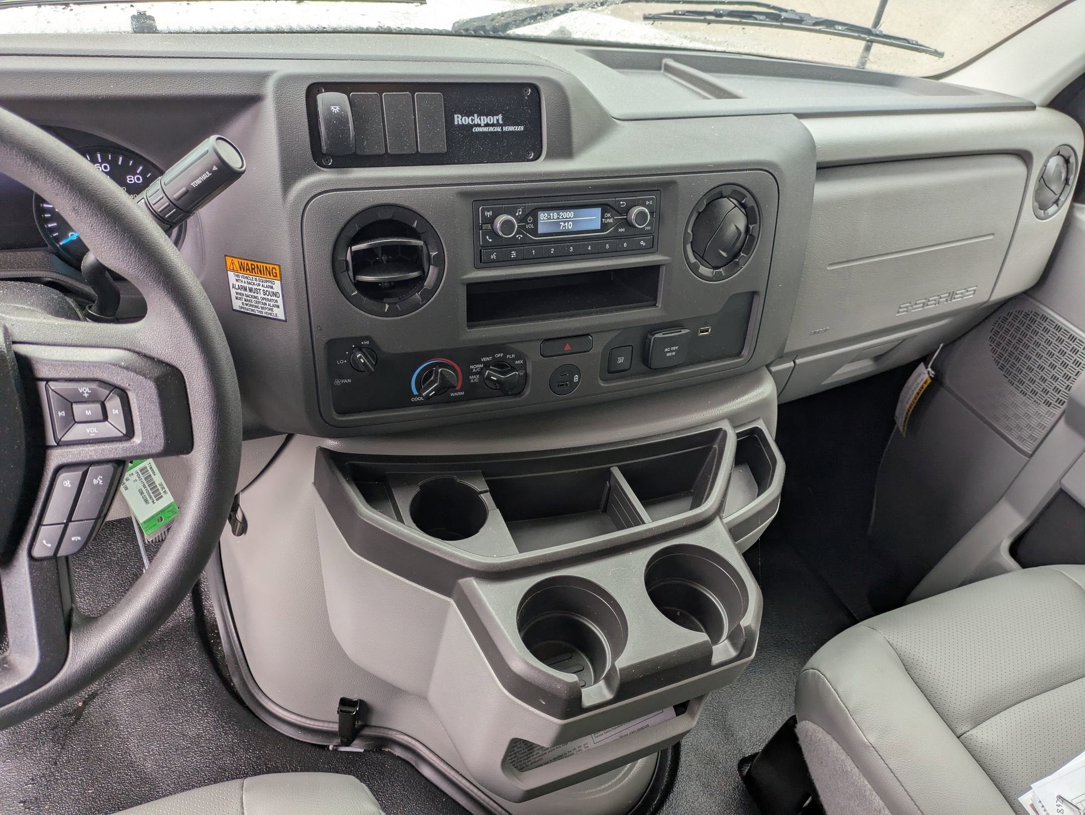 2027 Ford E-Series Cutaway Base