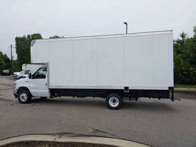 2027 Ford E-Series Cutaway Base