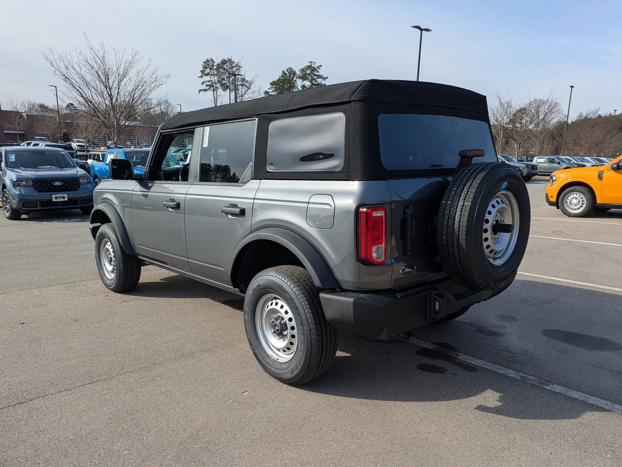 2025 Ford Bronco Base