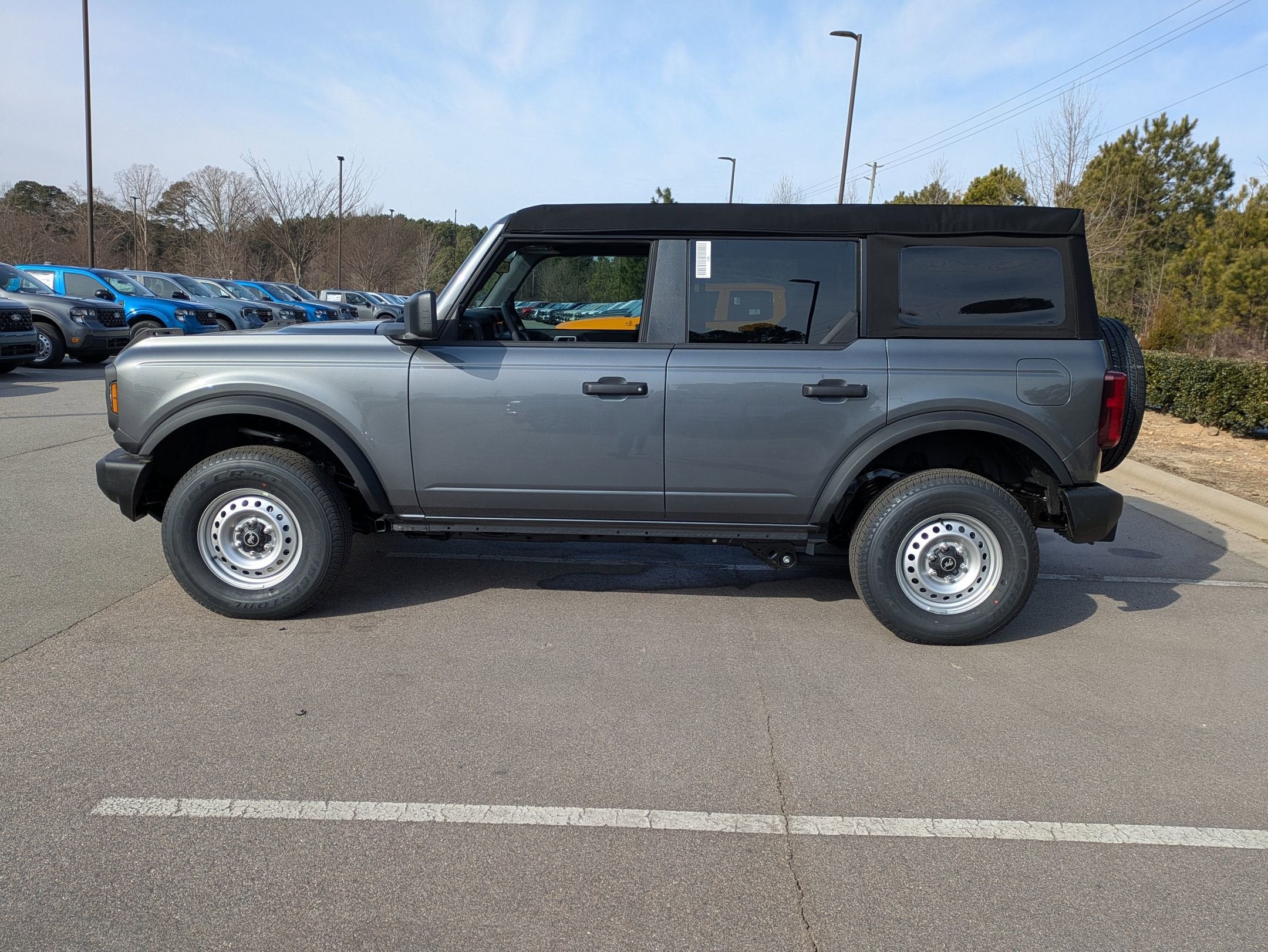 2025 Ford Bronco Base