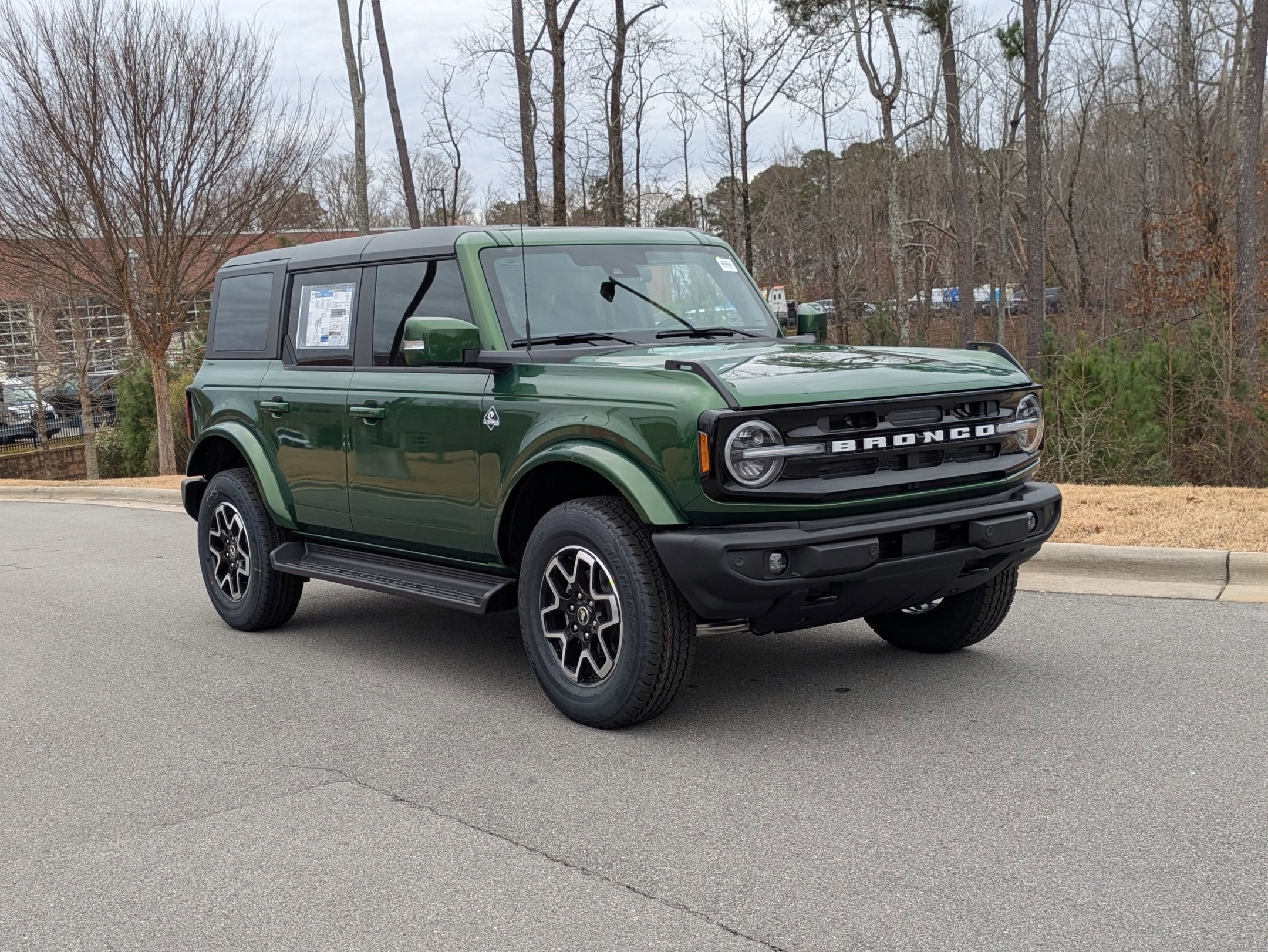 2025 Ford Bronco Outer Banks