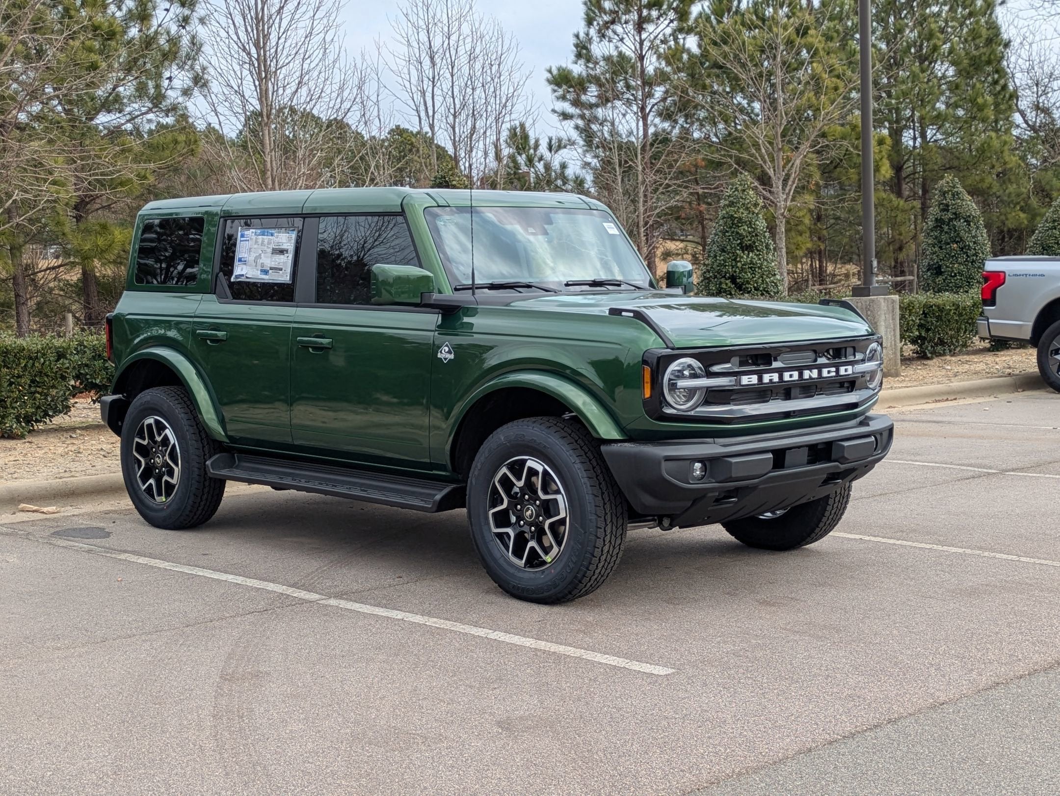 2025 Ford Bronco Outer Banks