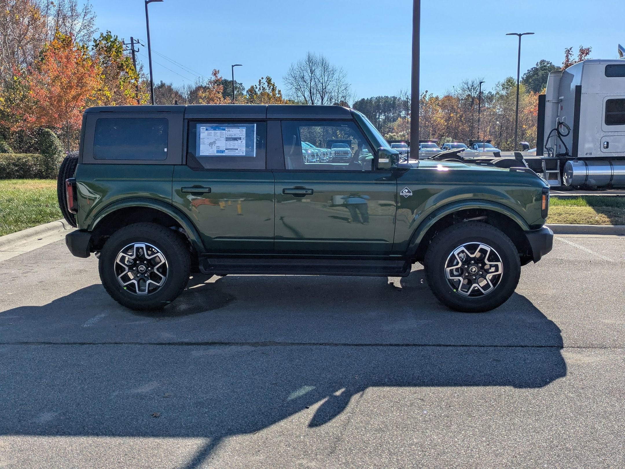 2025 Ford Bronco Outer Banks