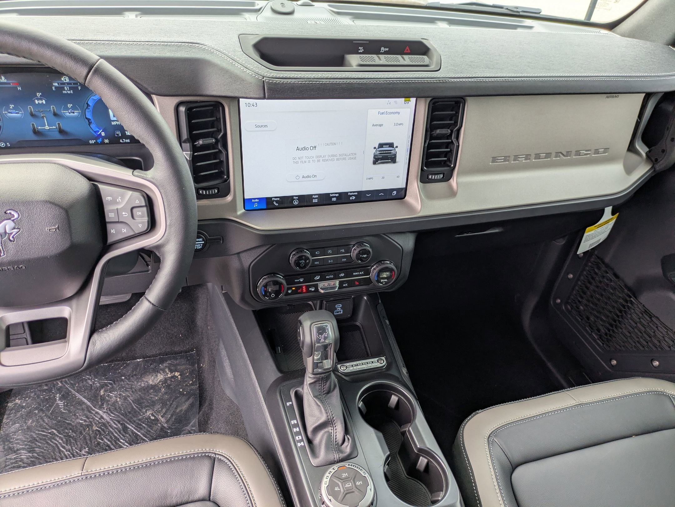 2025 Ford Bronco Outer Banks