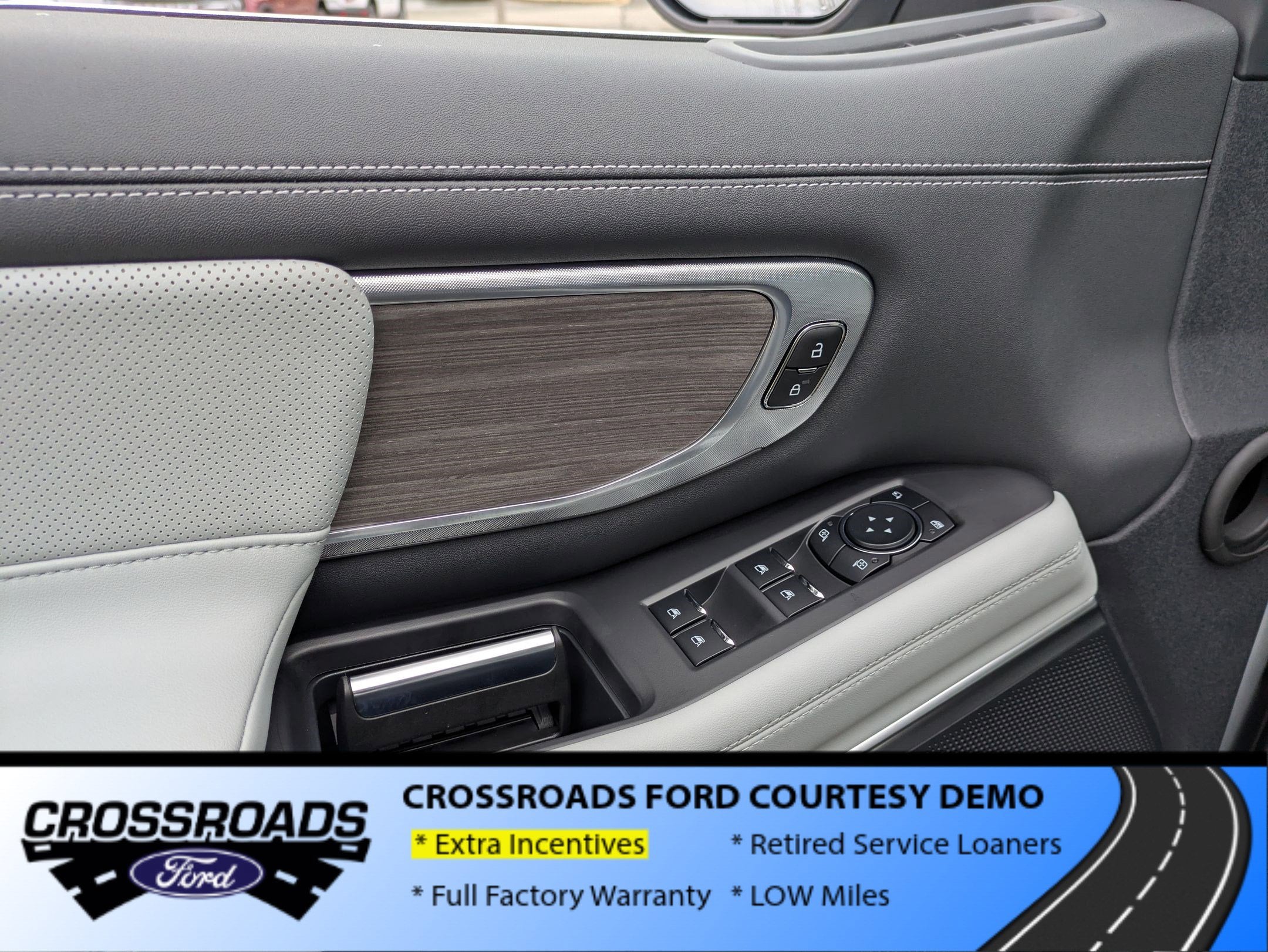 2025 Ford Expedition Platinum - Crossroads Courtesy Demo
