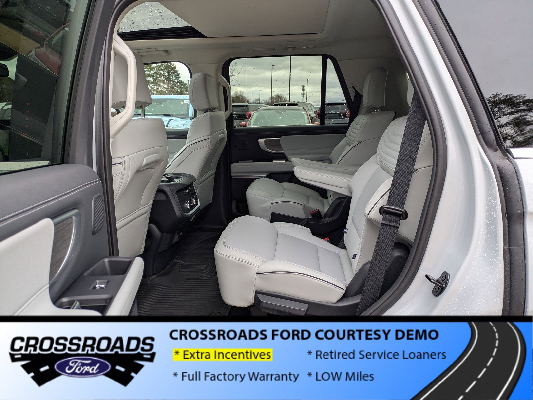 2025 Ford Expedition Platinum - Crossroads Courtesy Demo