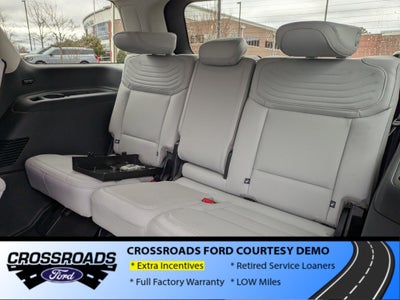 2025 Ford Expedition Platinum - Crossroads Courtesy Demo