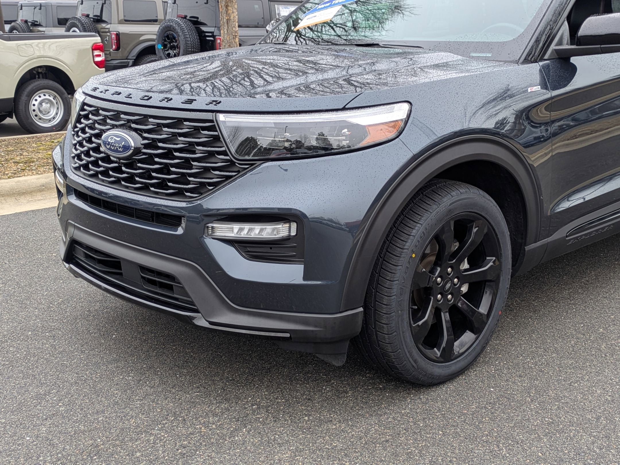 2023 Ford Explorer ST-Line