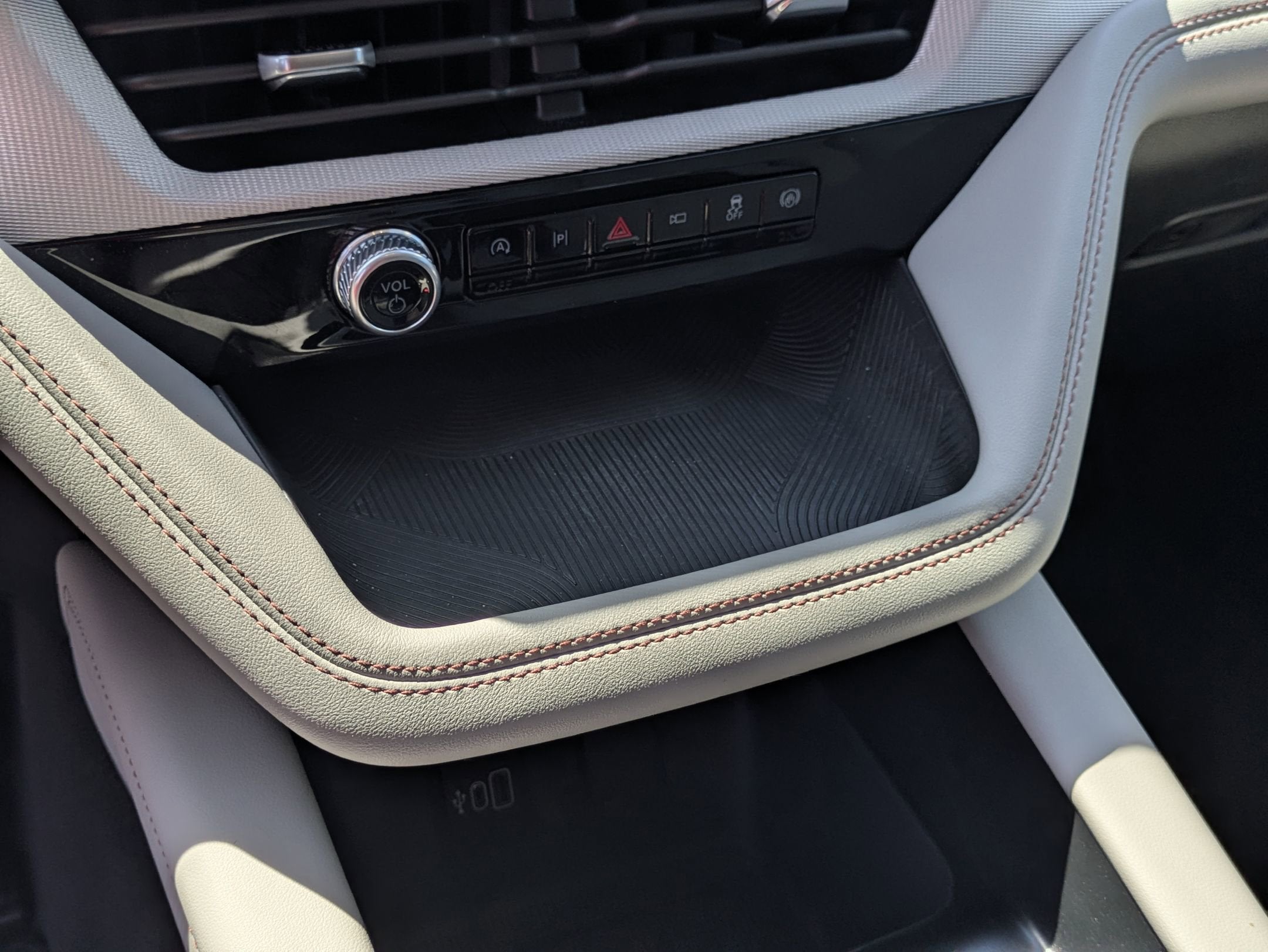 2026 Ford Explorer Active - Crossroads Courtesy Demo