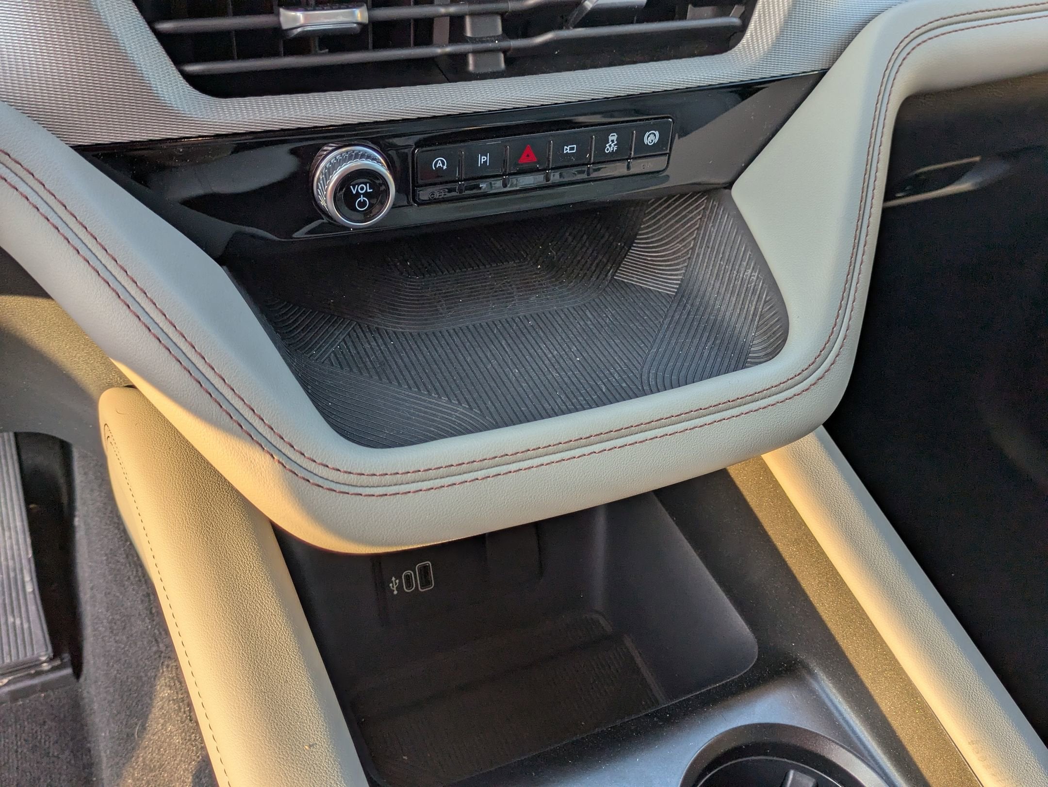 2026 Ford Explorer Active - Crossroads Courtesy Demo