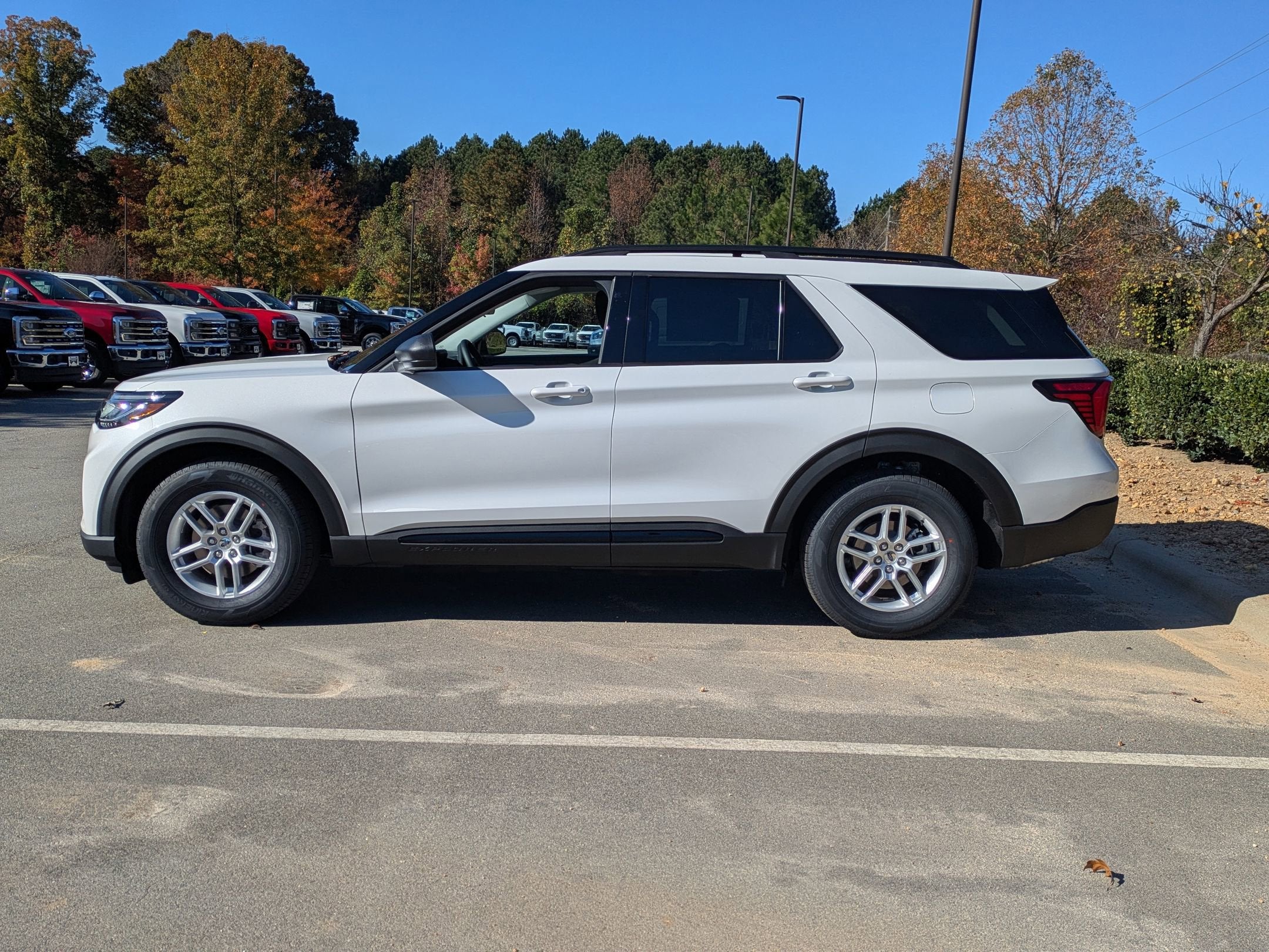 2026 Ford Explorer Active w/200A Pkg